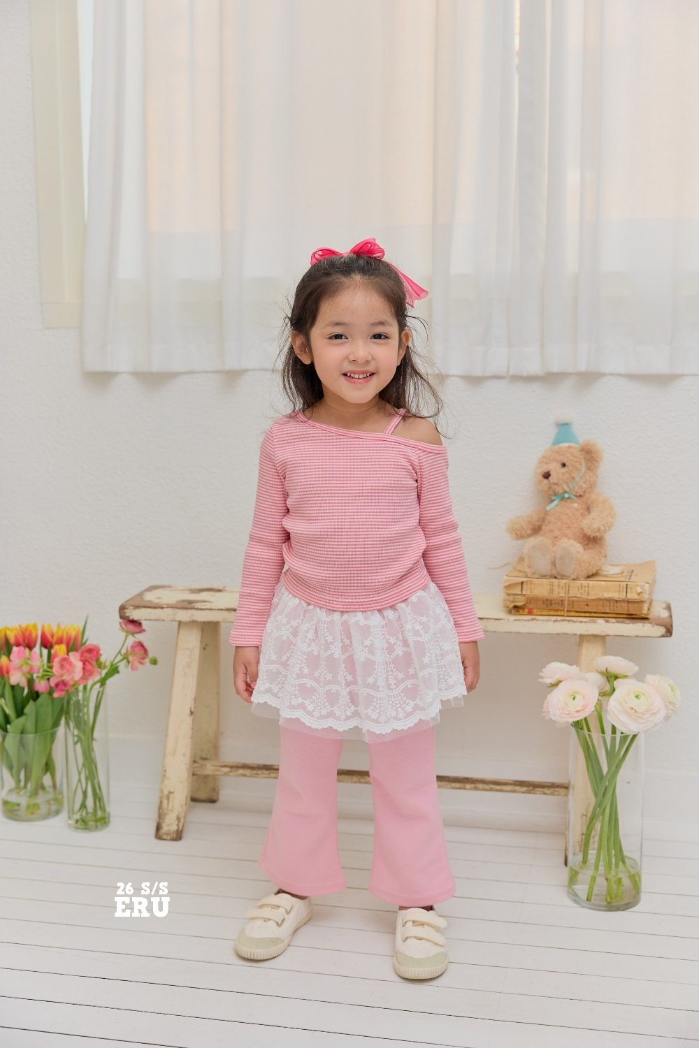 橫間 Top / Lace Pants 