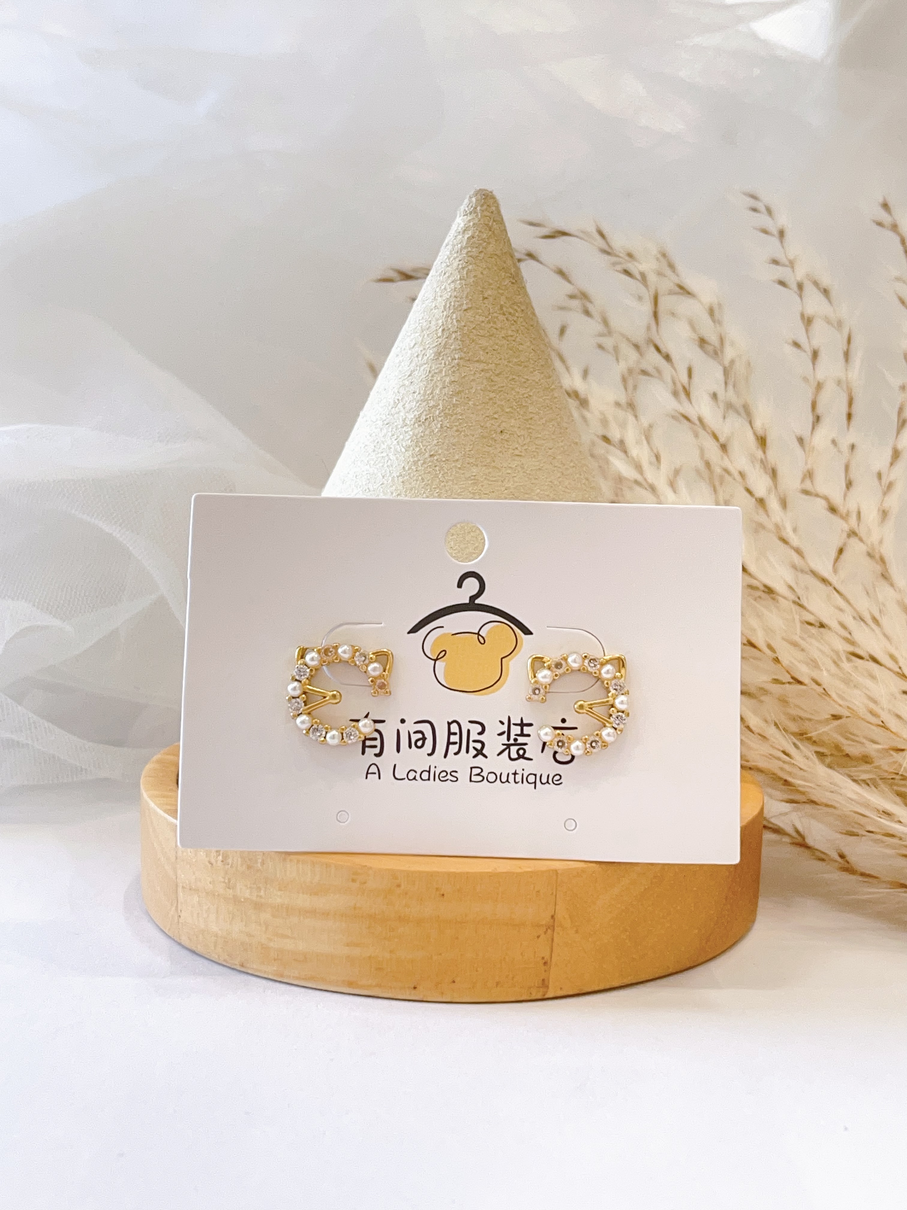 金色镶钻珍珠小猫咪耳环