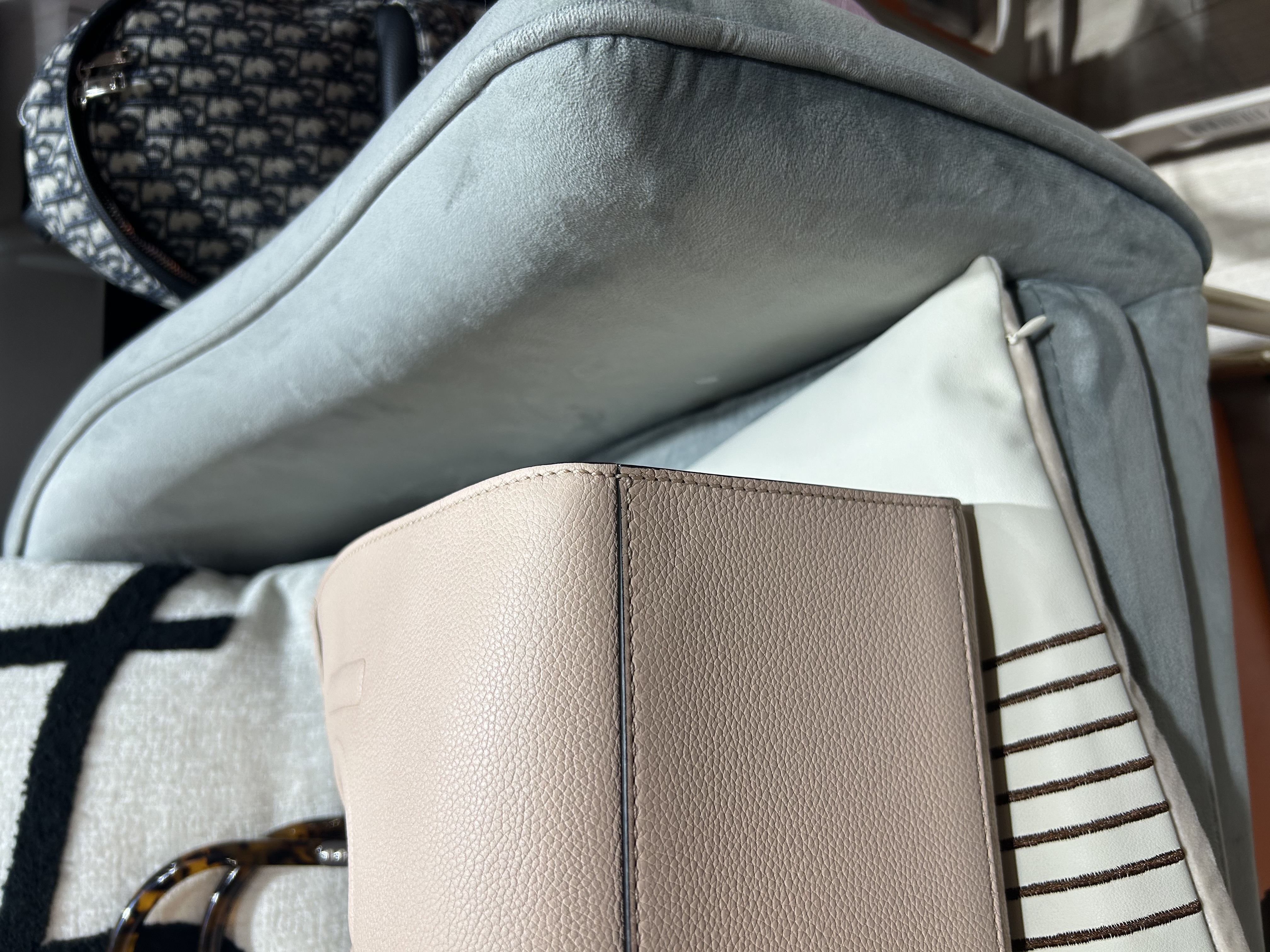 Fendi 2Way Shoulder Tote Bag Calfskin 100%Authentic, 99%New