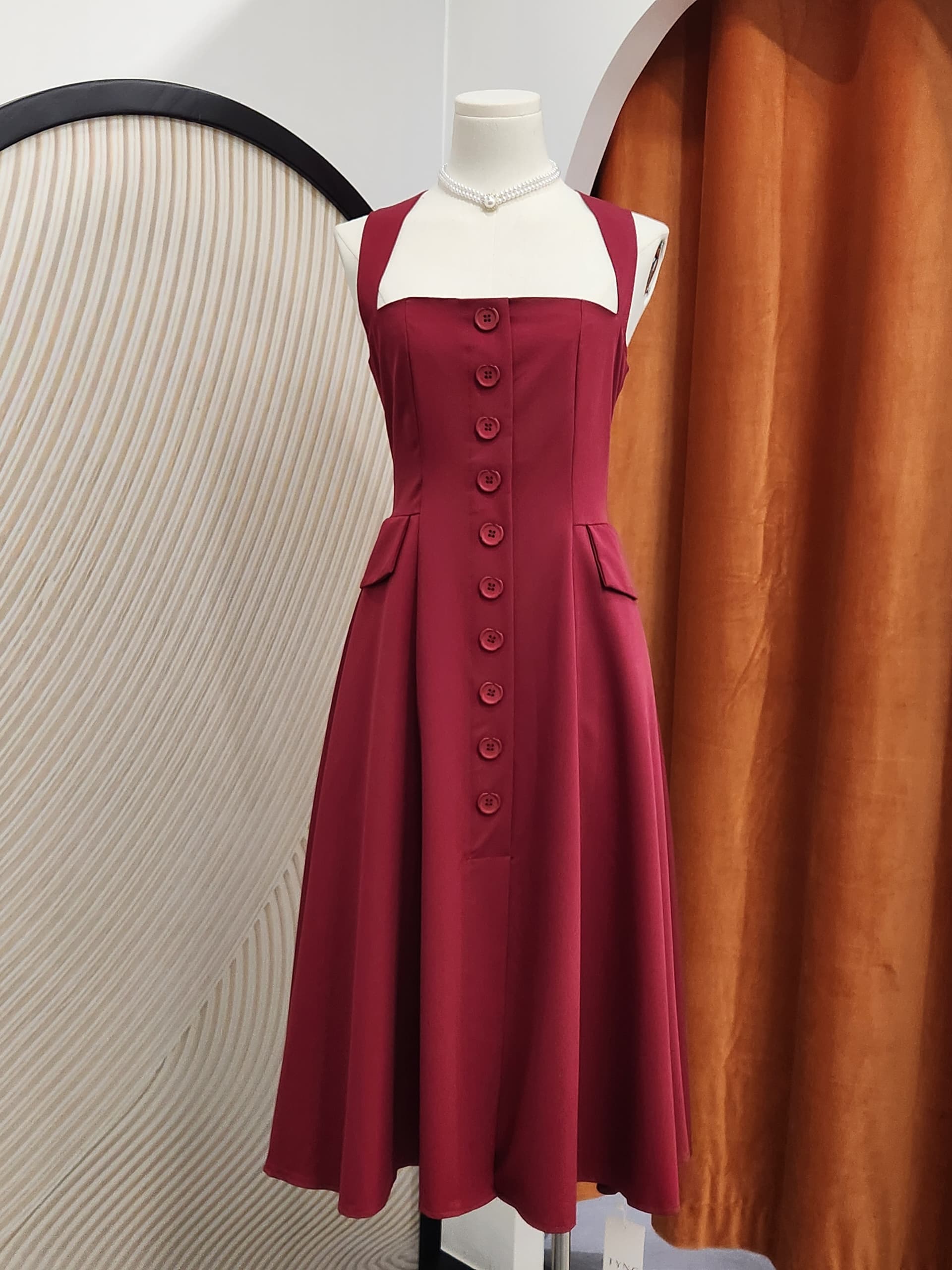 Halter Neck Button Dress 排扣挂脖连衣裙
