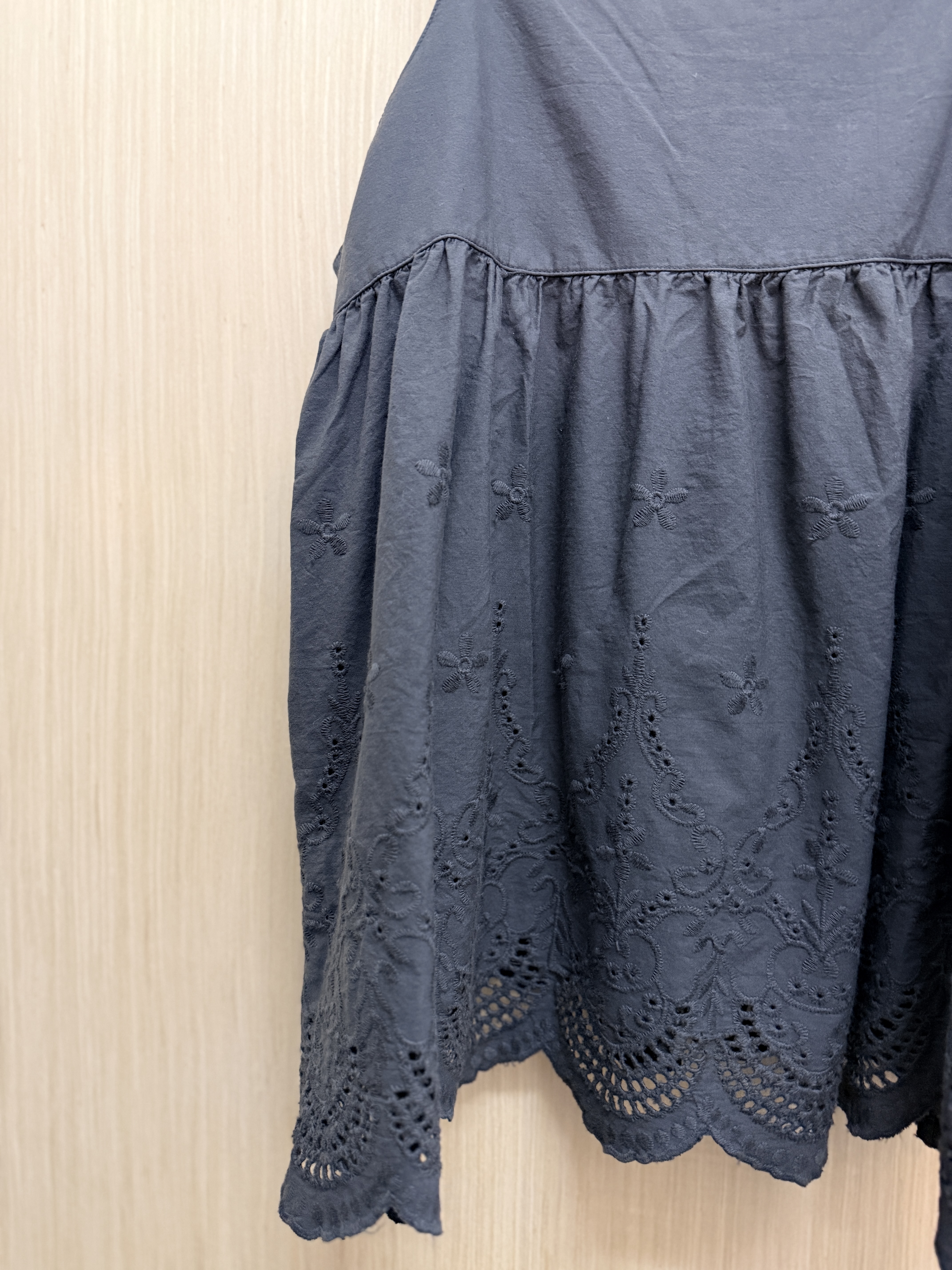 平口通花吊帶（炭灰色）