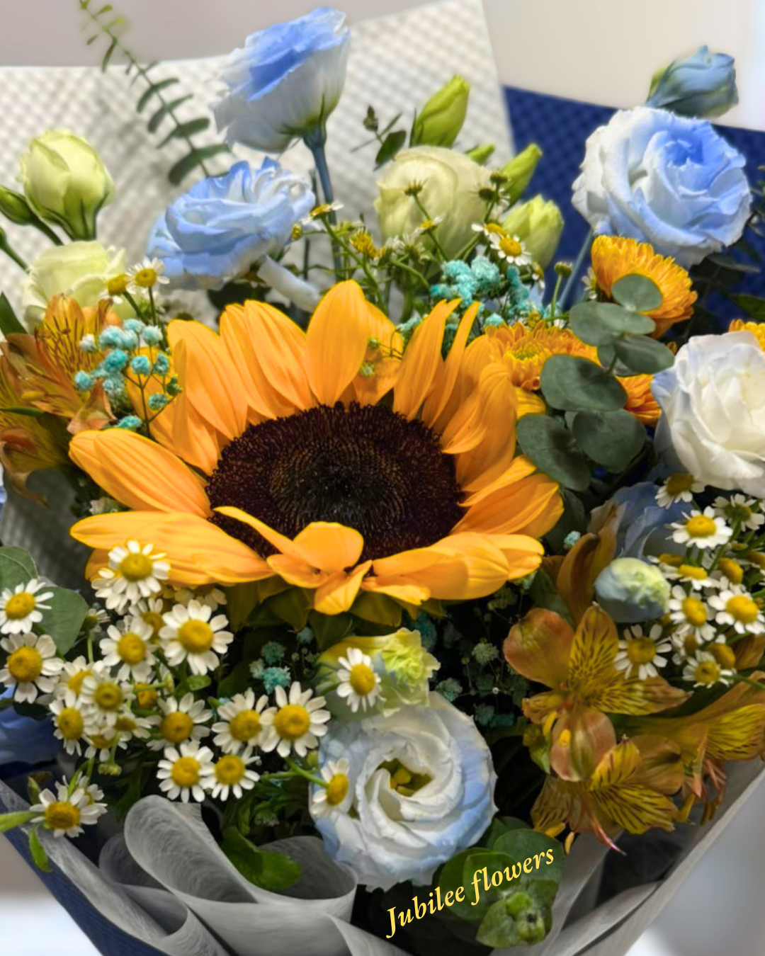 🌻向日葵 · 碎冰藍玫瑰花束