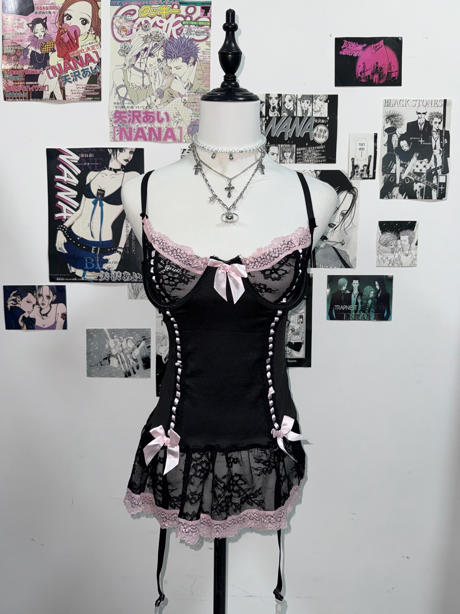 [On sale]Boudoir Ribbon Black Corset with Pink Lace Trim