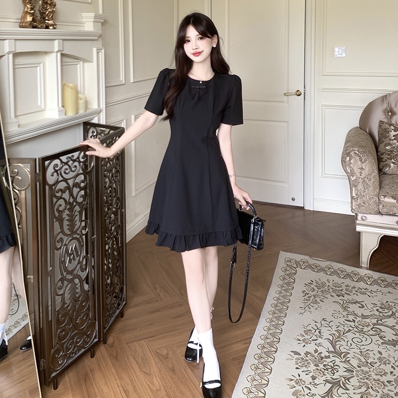 B128(322) 法式高级感圆领前部蝴蝶结荷叶边下摆黑灰连身裙