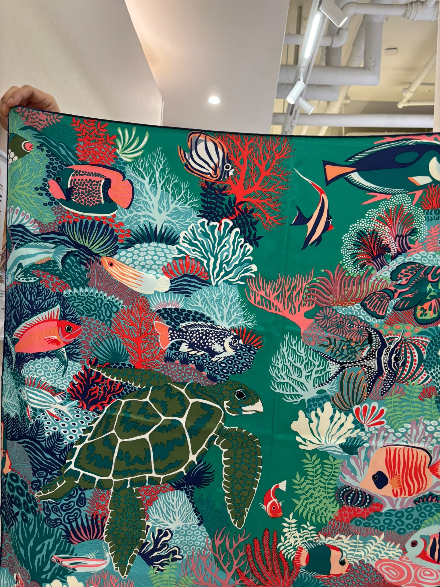 Hermes 90x90cm Scarf 100%silk 100%Authentic, 95%New ✅Box