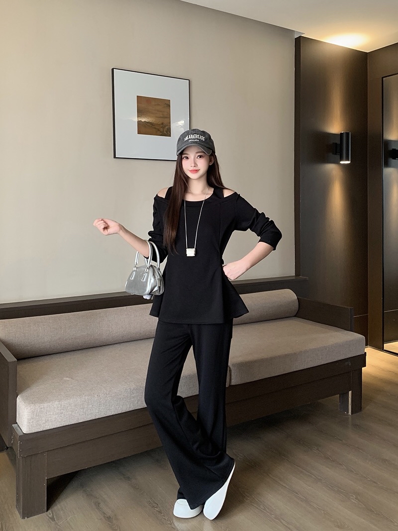 B297(23604) 韩版气质休闲一字露肩显瘦长版上衣与微喇长裤黑套装 