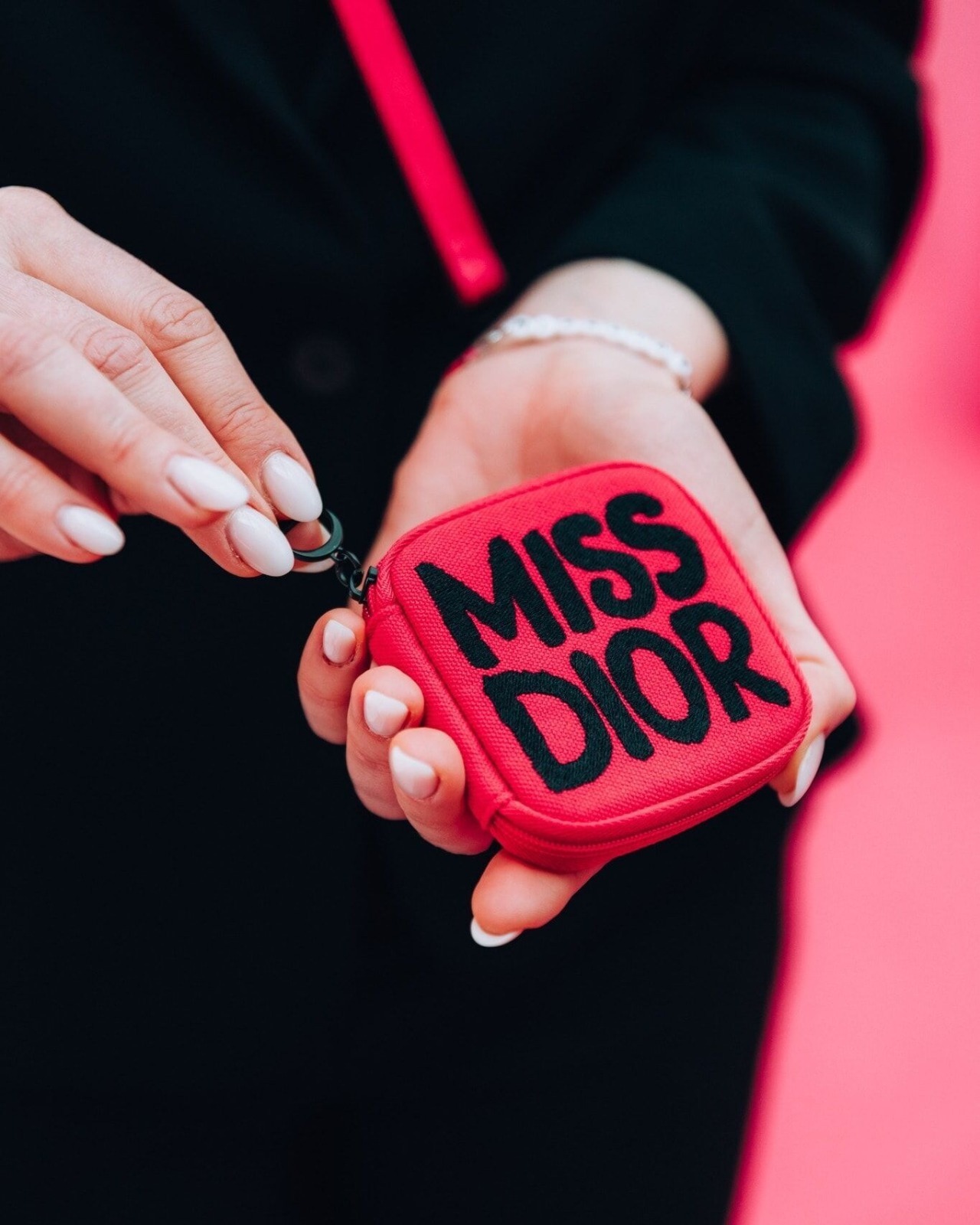 Miss Dior 贈品桃紅色迷你香水連收納袋套裝💯 正品贈品‼️