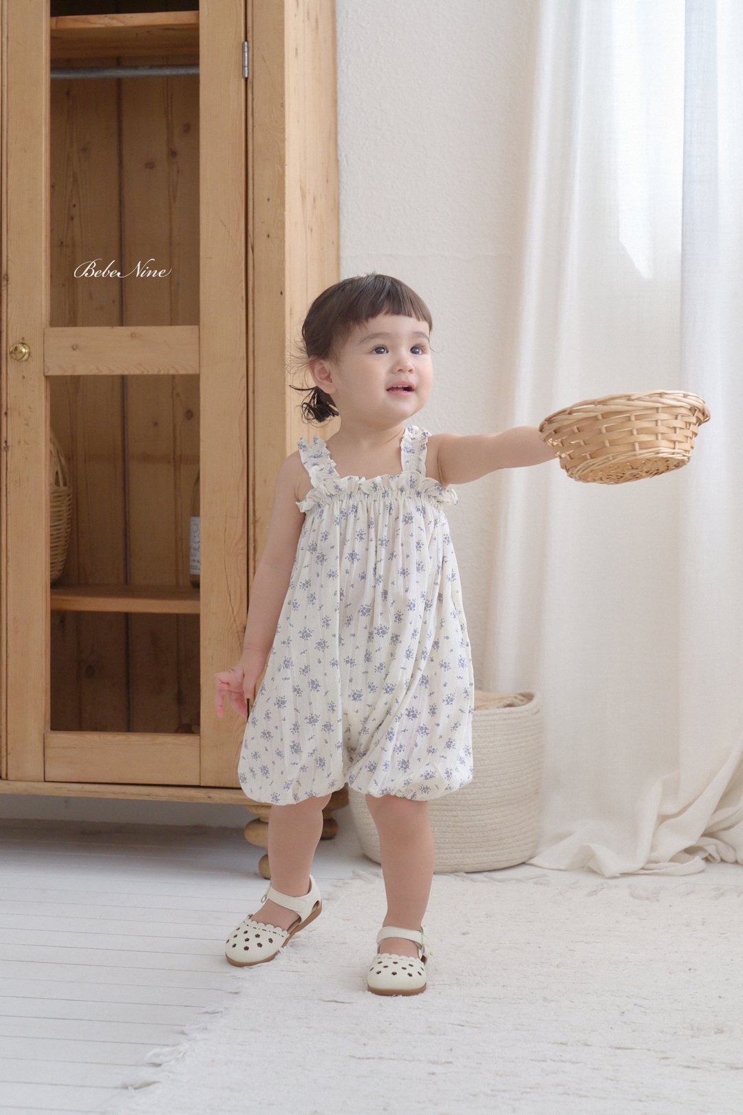 ☀️預訂 韓國直送☀️🇰🇷Bebenine兩色花卉荷葉邊吊帶連身服