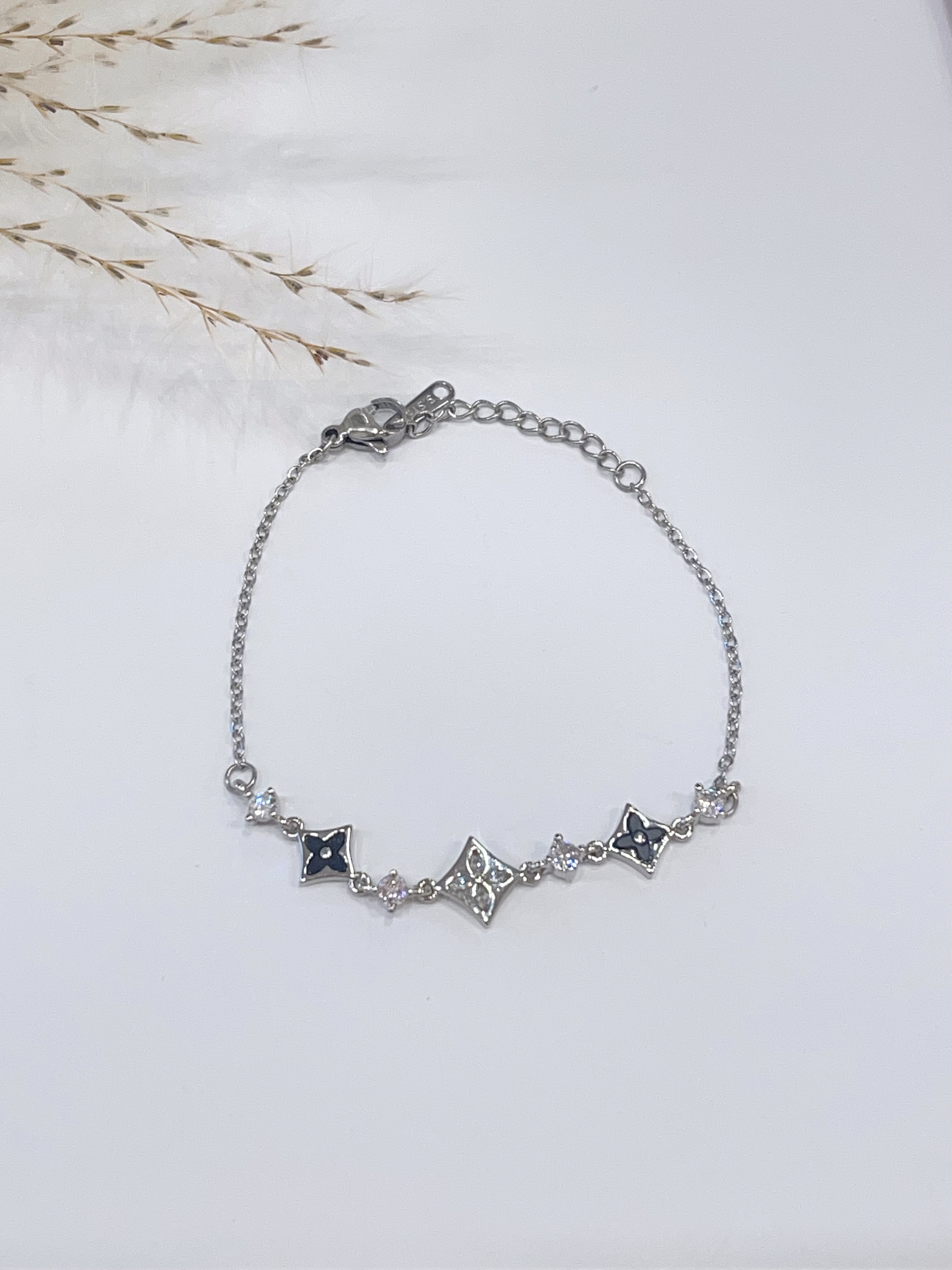 日常佩戴也好看简约四叶草手链🍀