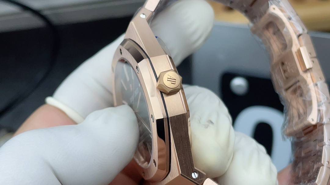 爱彼皇家橡树系列自动机械男士腕表