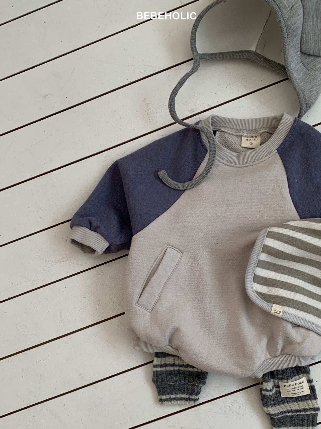 🌸預訂 韓國直送🌸🇰🇷BEBEHOLIC兩色拼色袖口袋長袖包屁衣