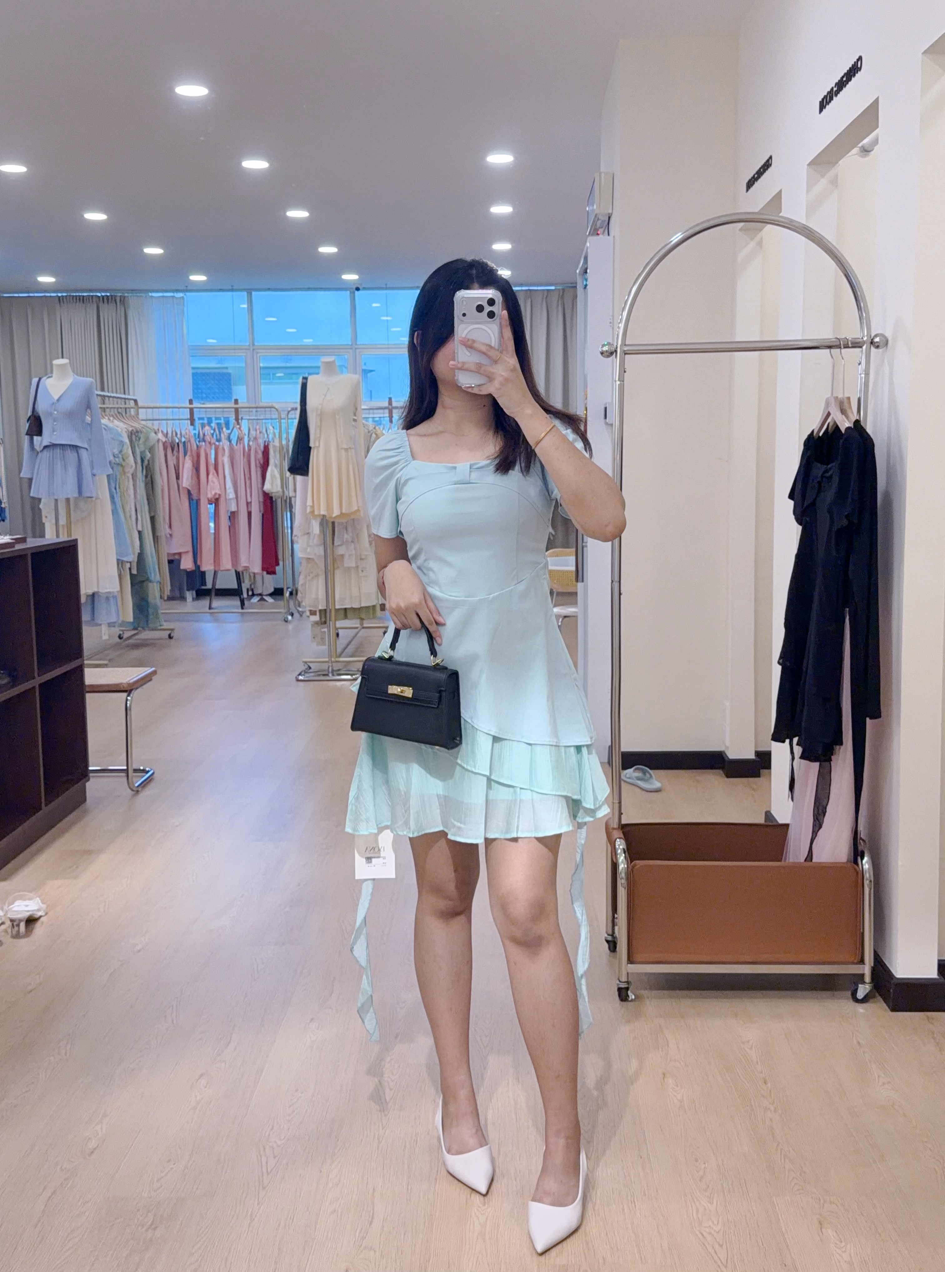 2856法式设计感连身裙