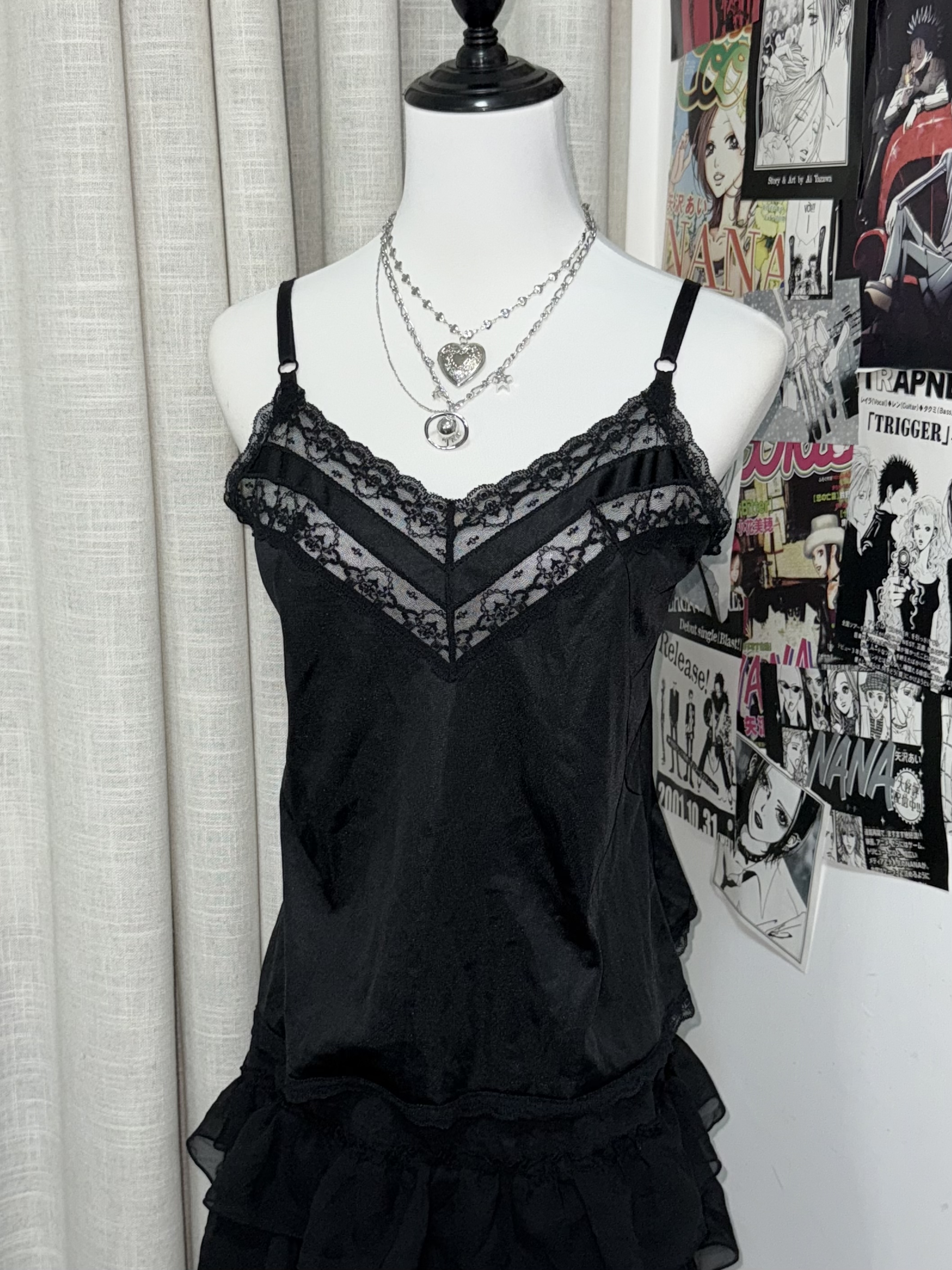 Dark Gothic Loli Lace Trim Shrug