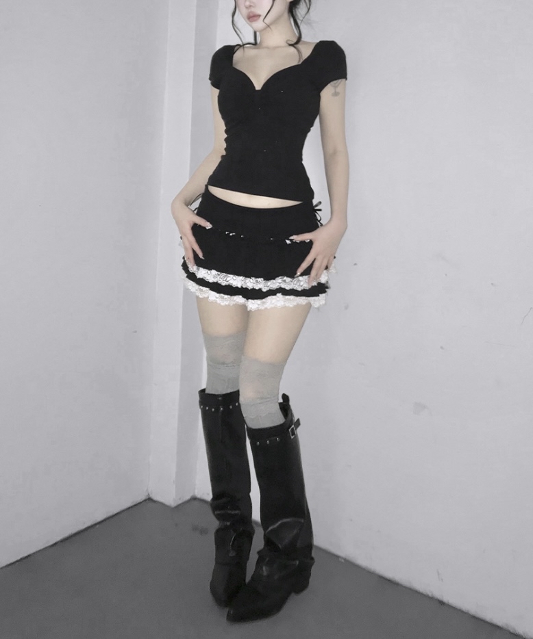 Ribbed Waist Ruffled Mini Skirt