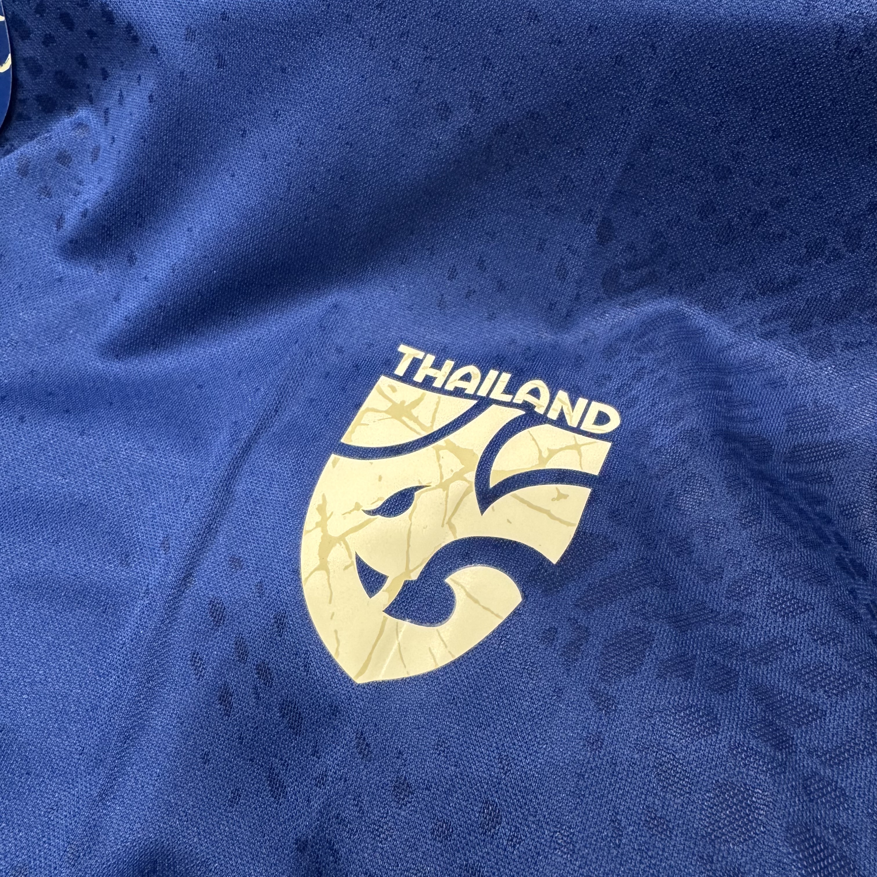 (Clearance)Thailand training shirt (Bnwt)