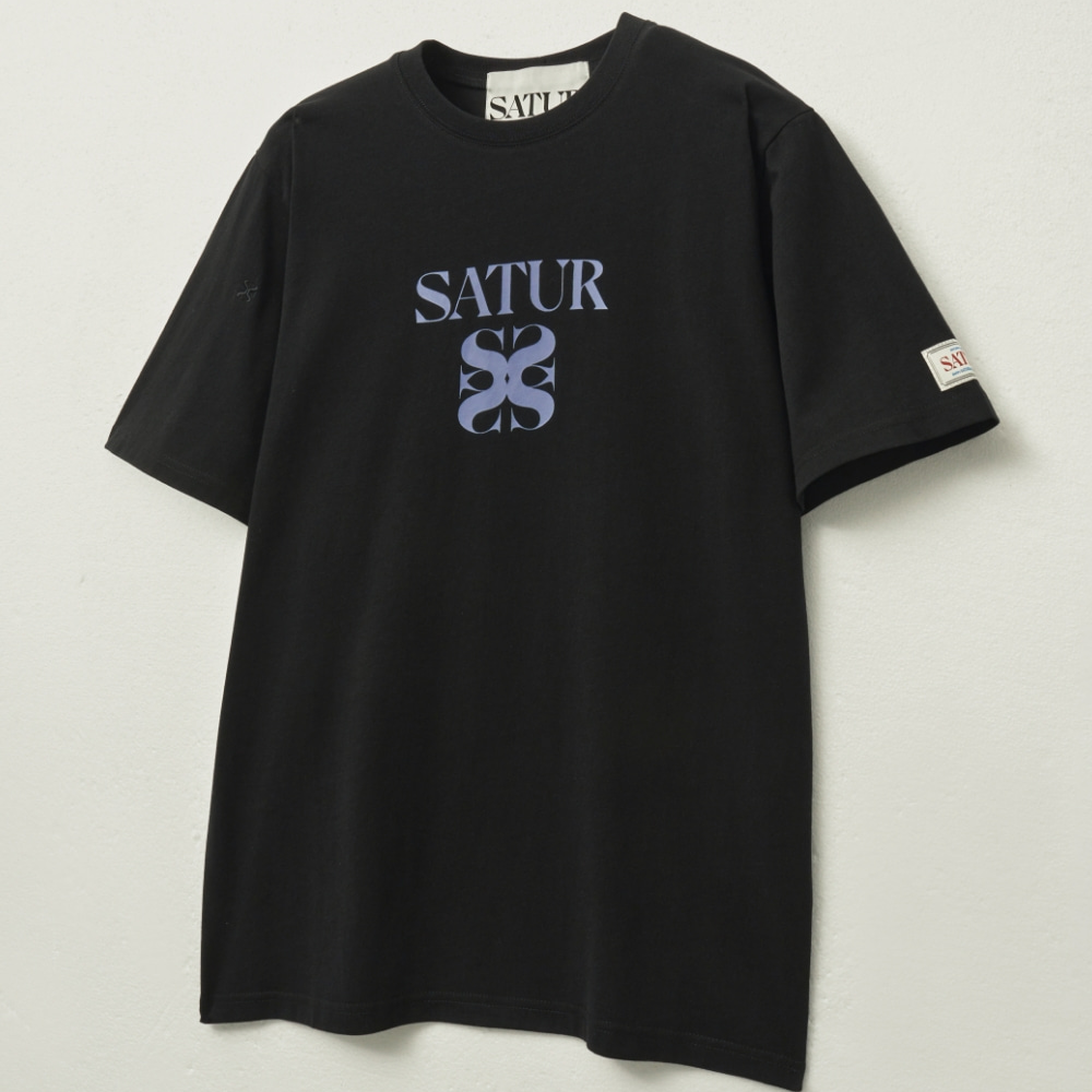[SATUR] Classic Logo Short Sleeve Classic (4色)
