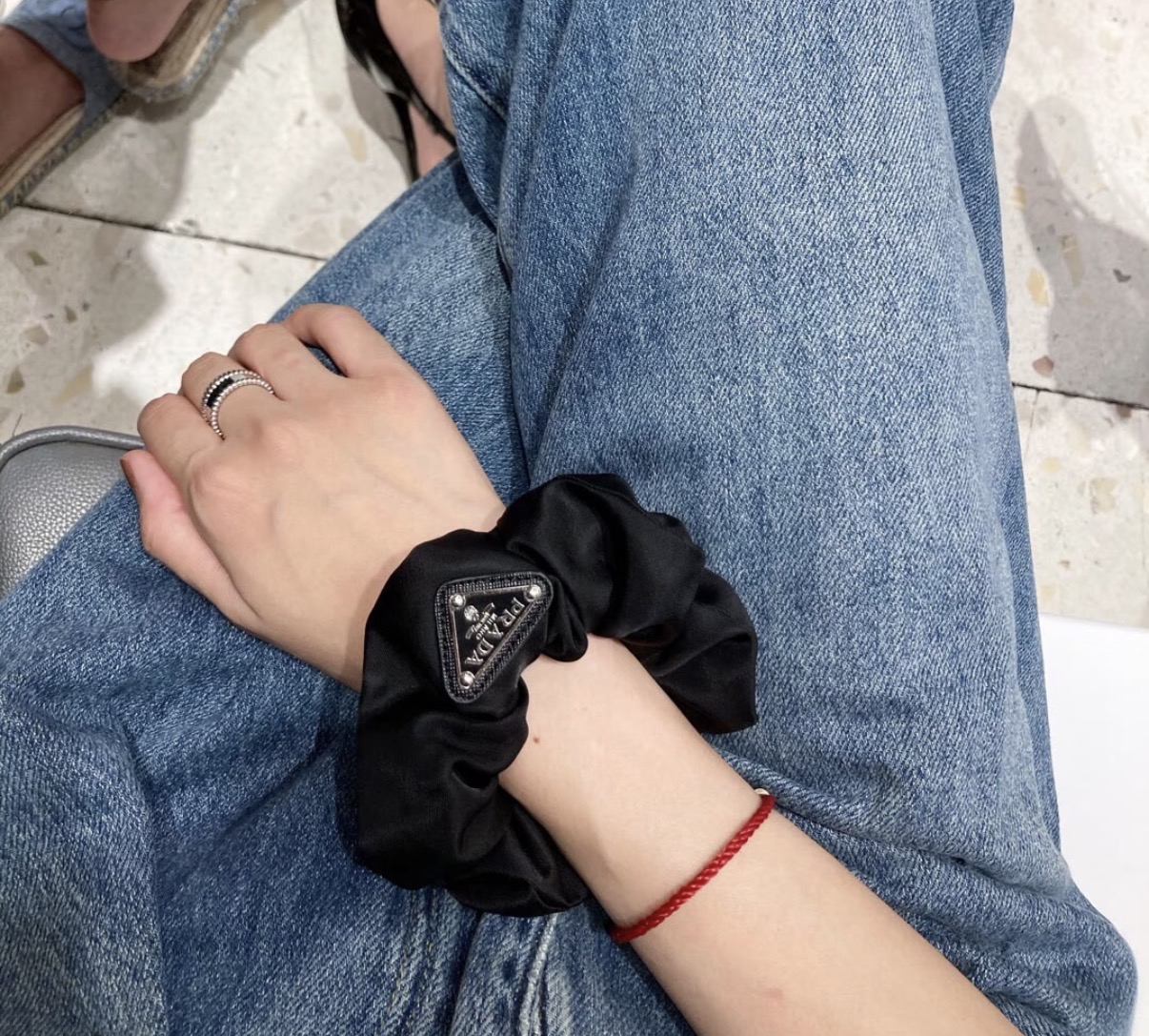 限時優惠🩷訂貨📮Prada 髮圈 可綁手做裝飾 ～ 黑銀