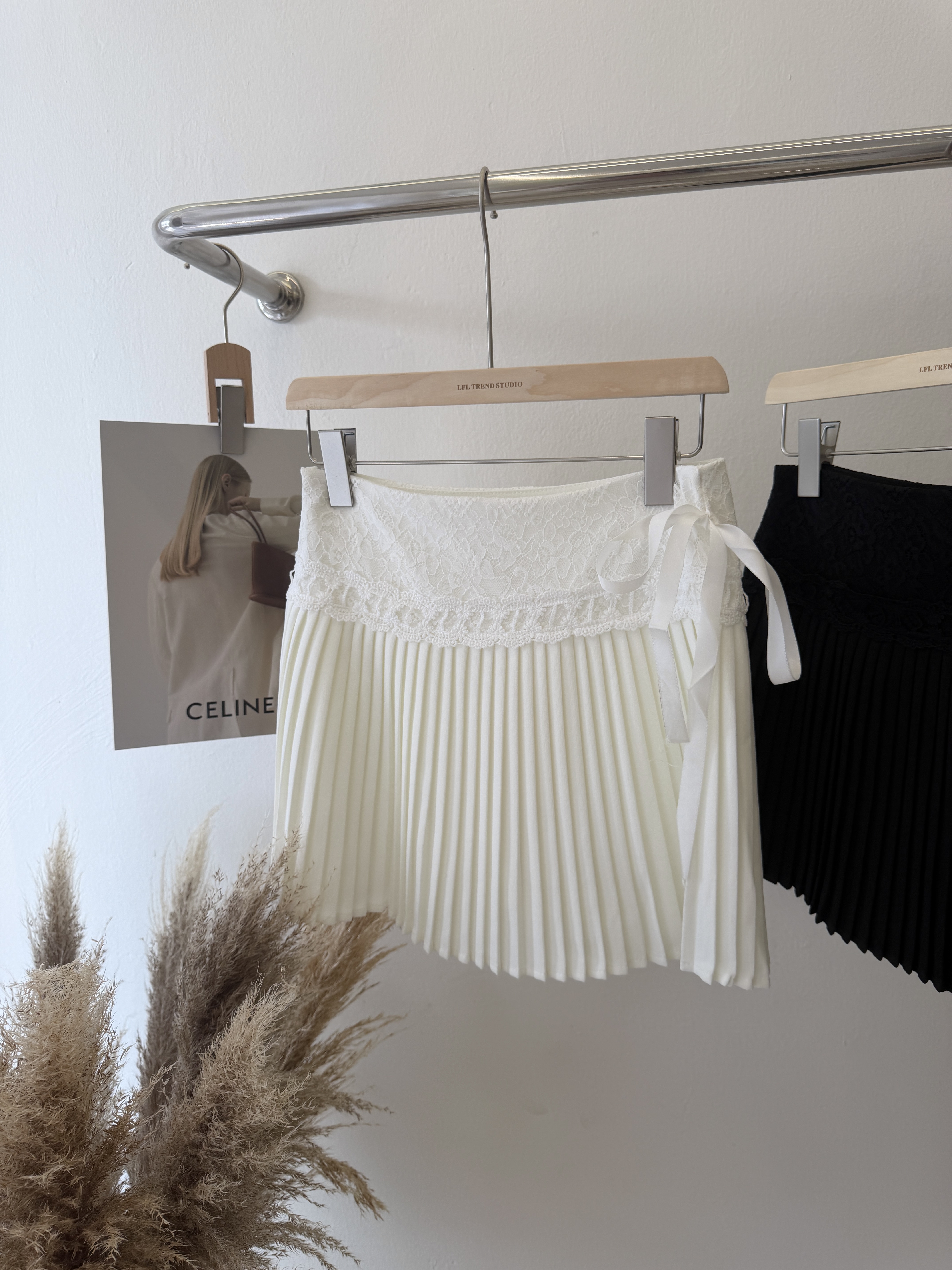 6638 甜美蕾丝拼接百褶裙