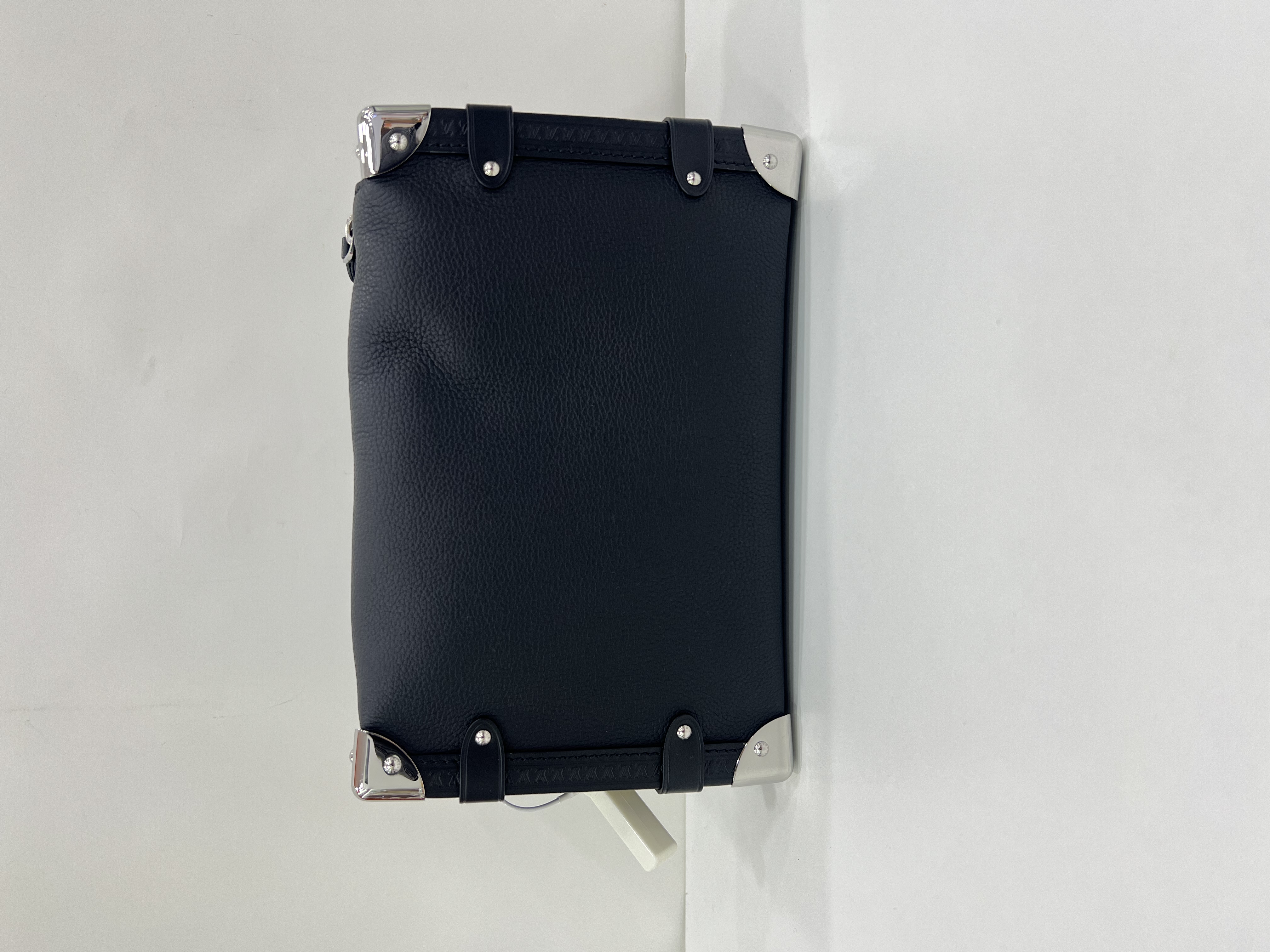 直播貨品 |  [1個-$100 2個-$300］E27