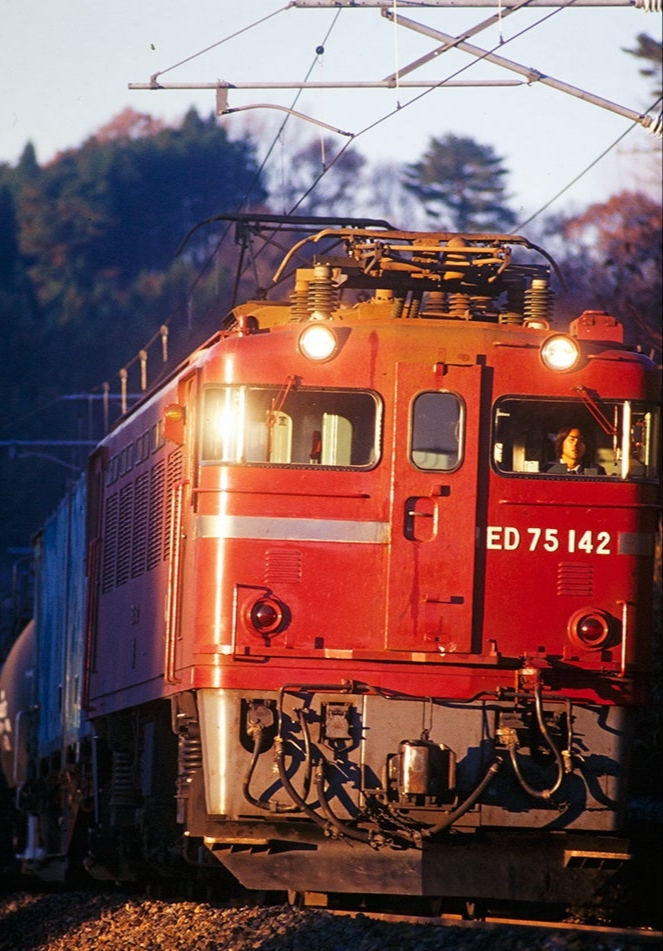 Kato 馬達升級型車頭機關車系列： ED75 后期型 3075-5