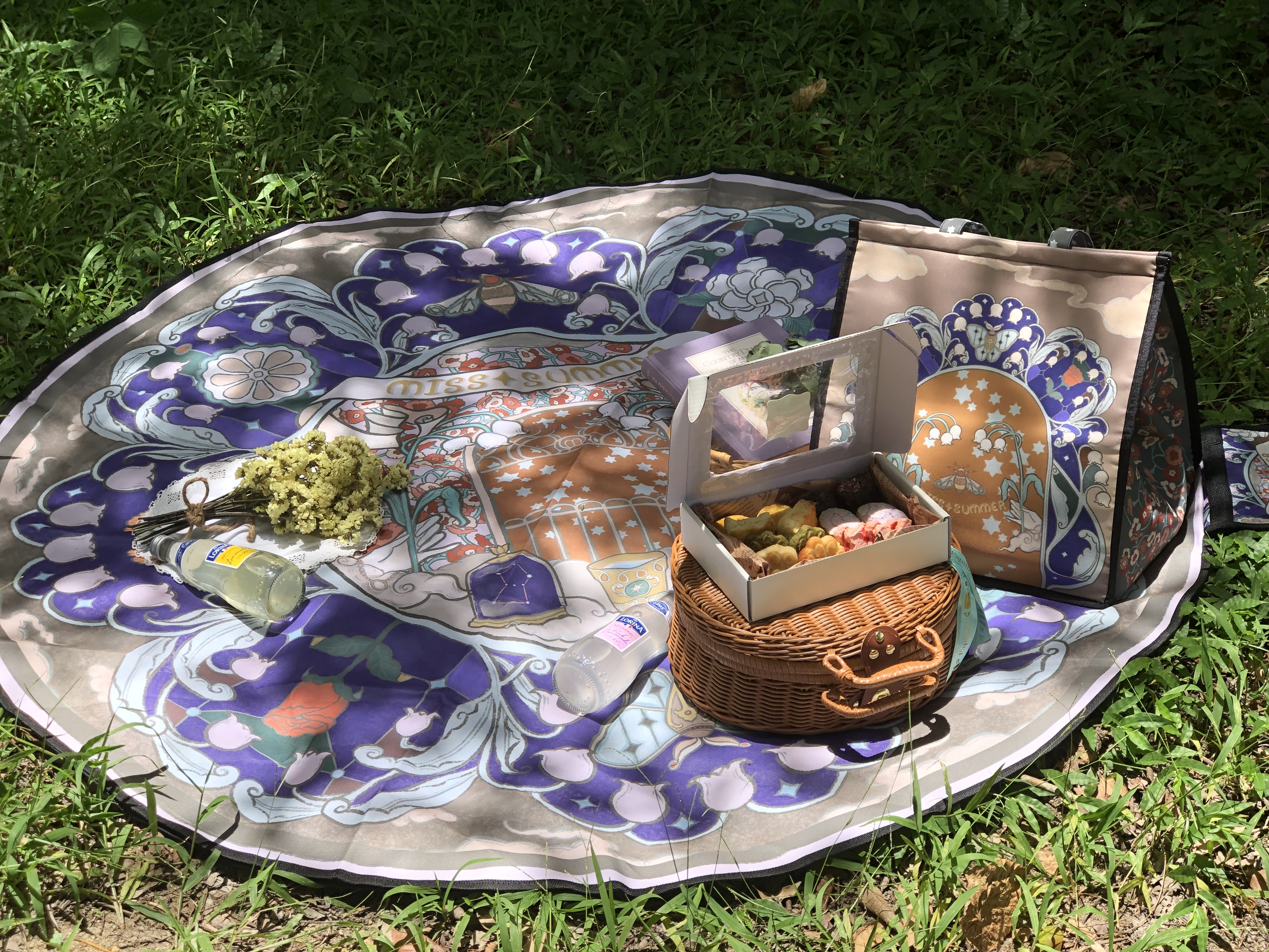 Miss Summer {Magic circle} 野餐墊 + 保冷袋