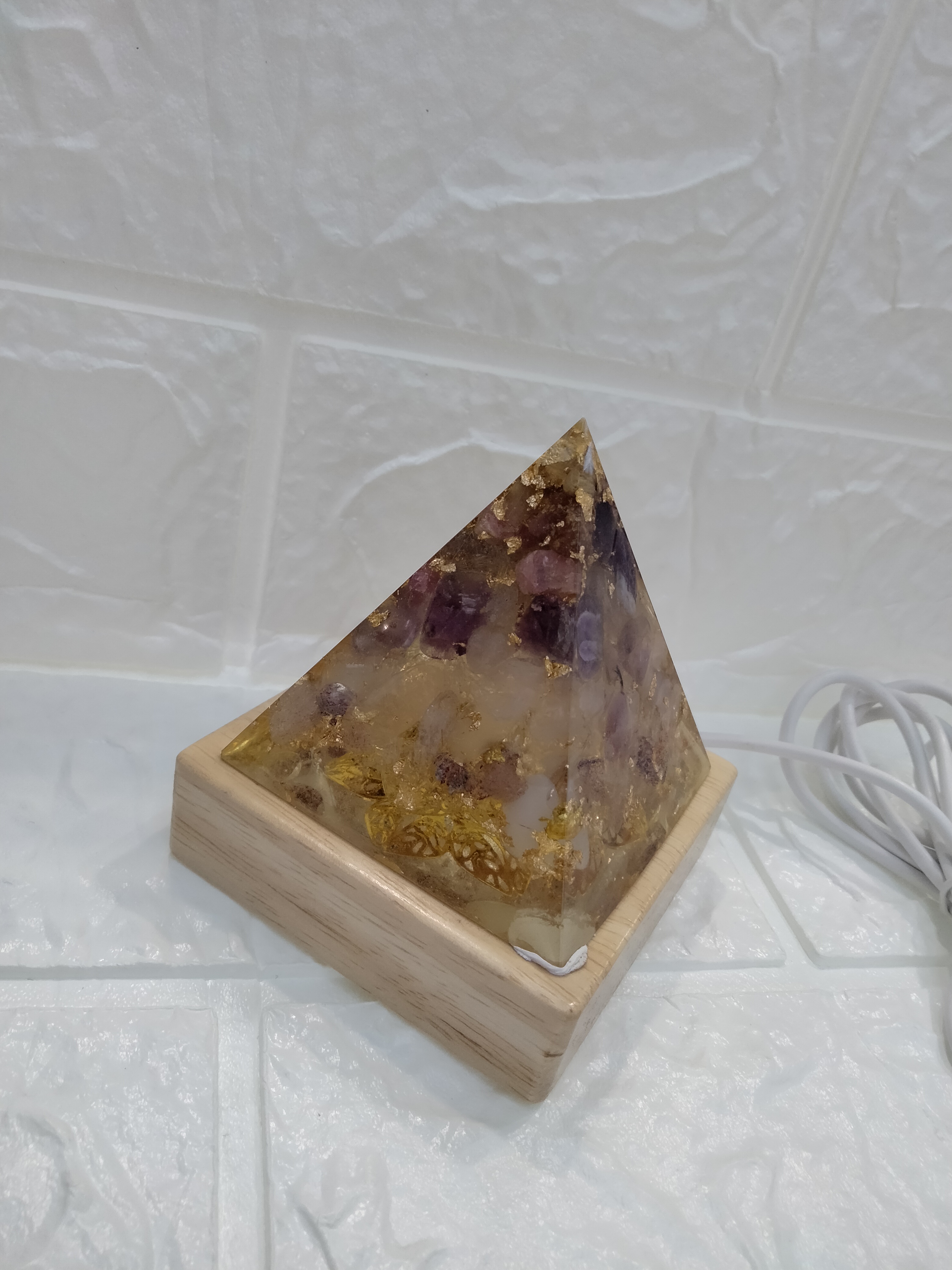   天然水晶能量塔（6×6cm）玖瑰碧璽,草莓晶,鈦晶,紫水晶,蛋白石,金髮晶