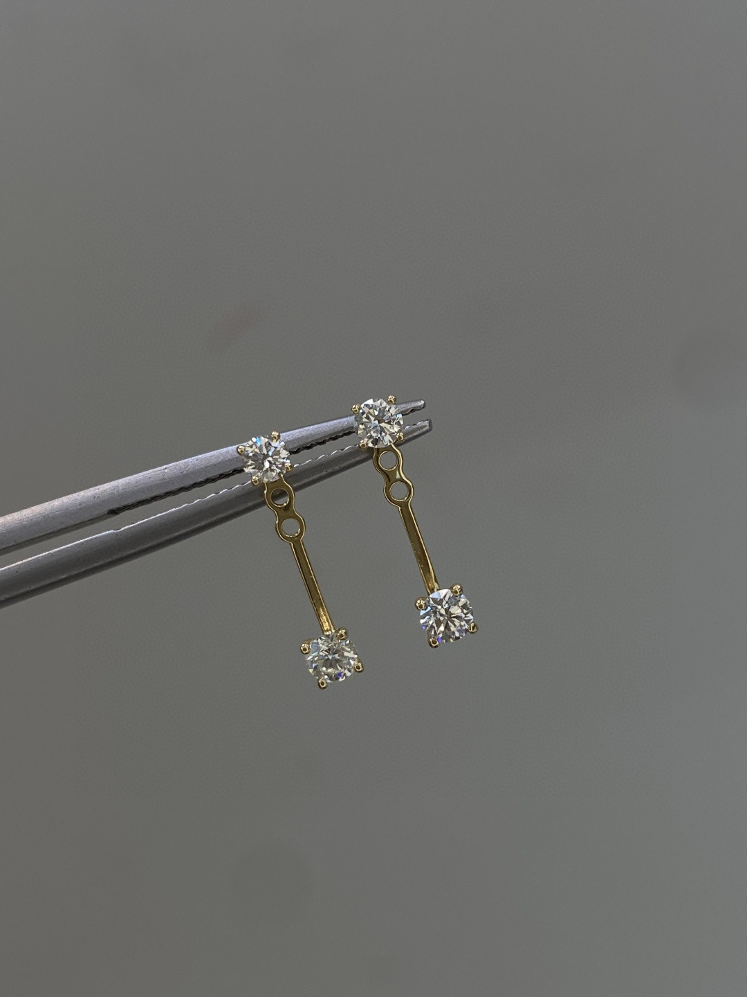 18K Diamond Earrings 