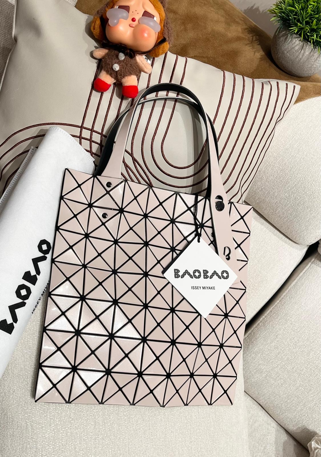 未使用品 Issey Miyake Bao Bao Tote Bag 100%Authentic, Unused ✅證書✅Dust bag
