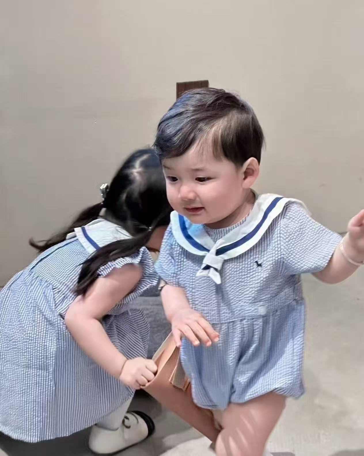 0686 藍狗兄妹裝