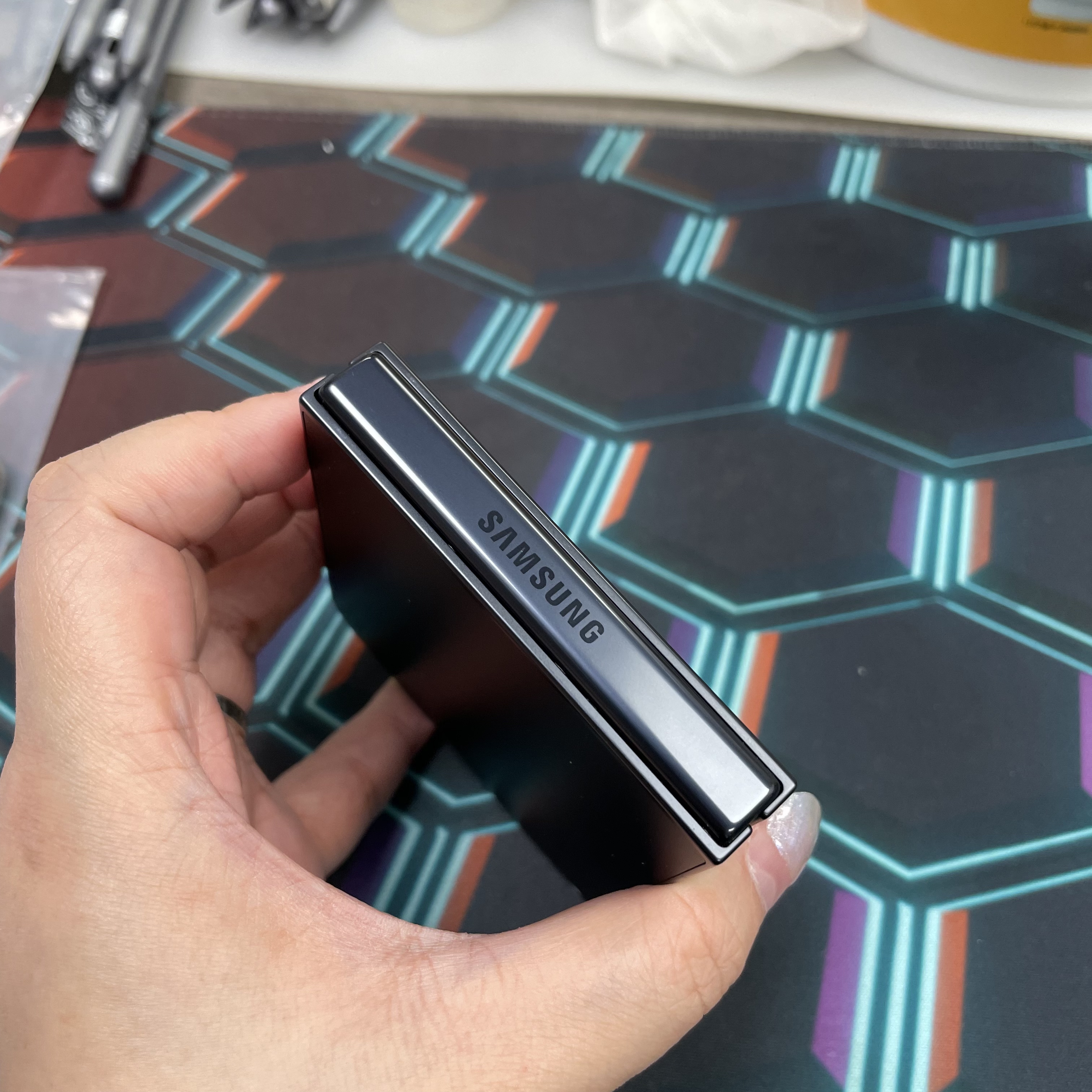 *7583 Galaxy Z Flip 7 完美機 12+512GB 黑色 black