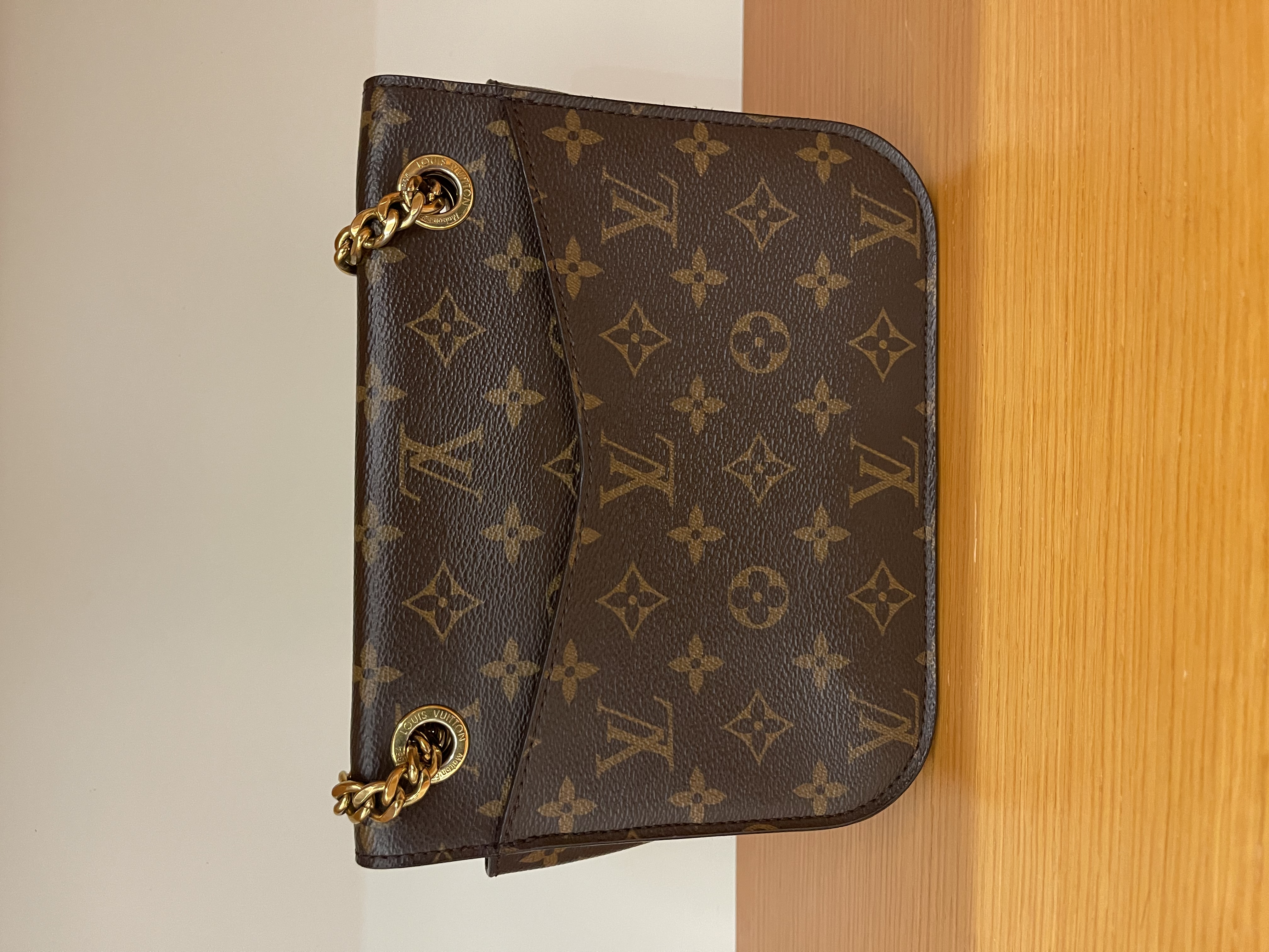 直播貨品 |  [1個-$100 2個-$300］HH31