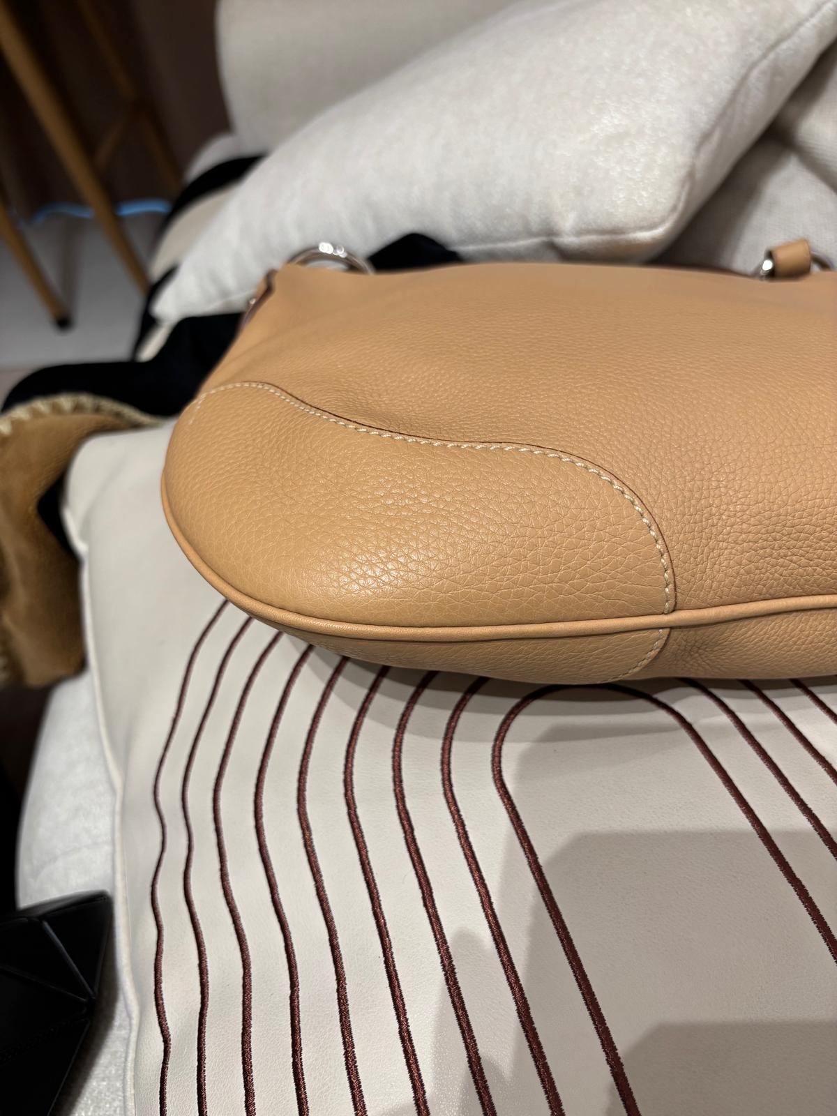 Prada hobo calfskin 100%Authentic,98%new 