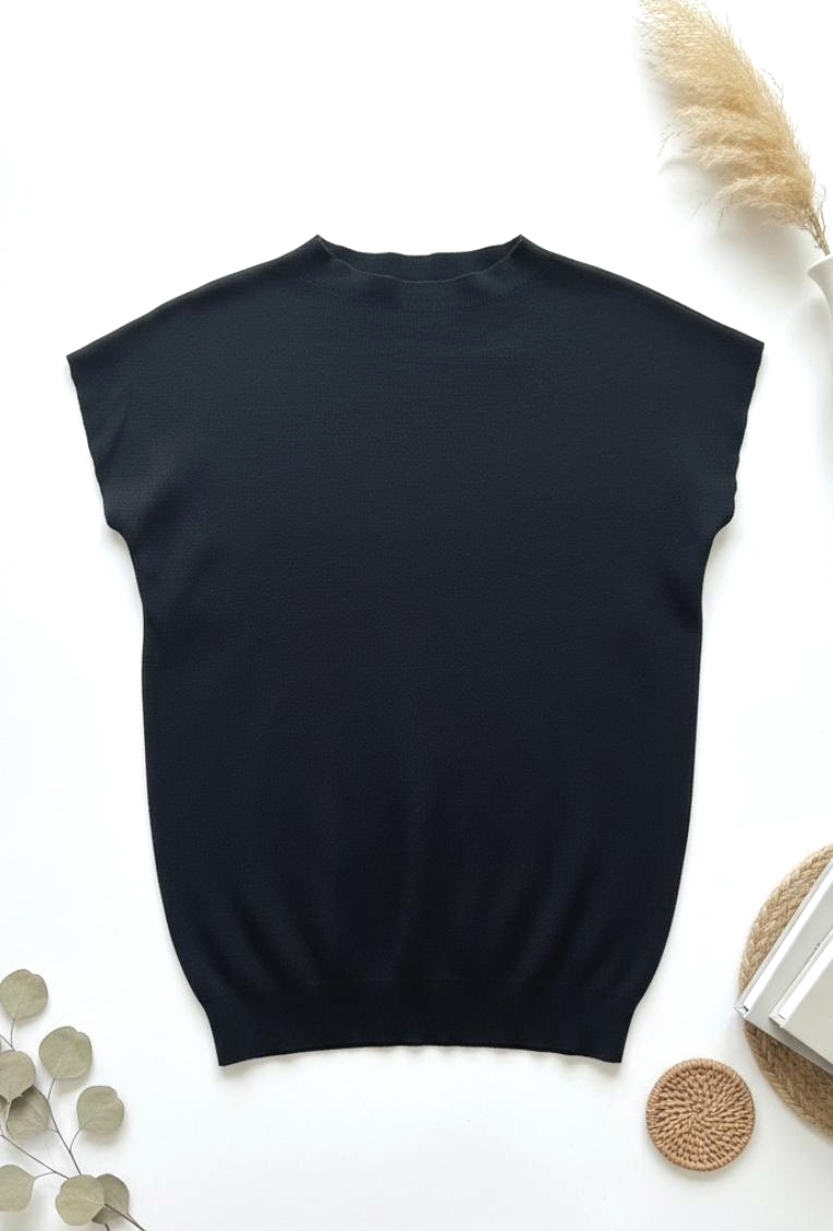 Classic Round Neck Knit Top