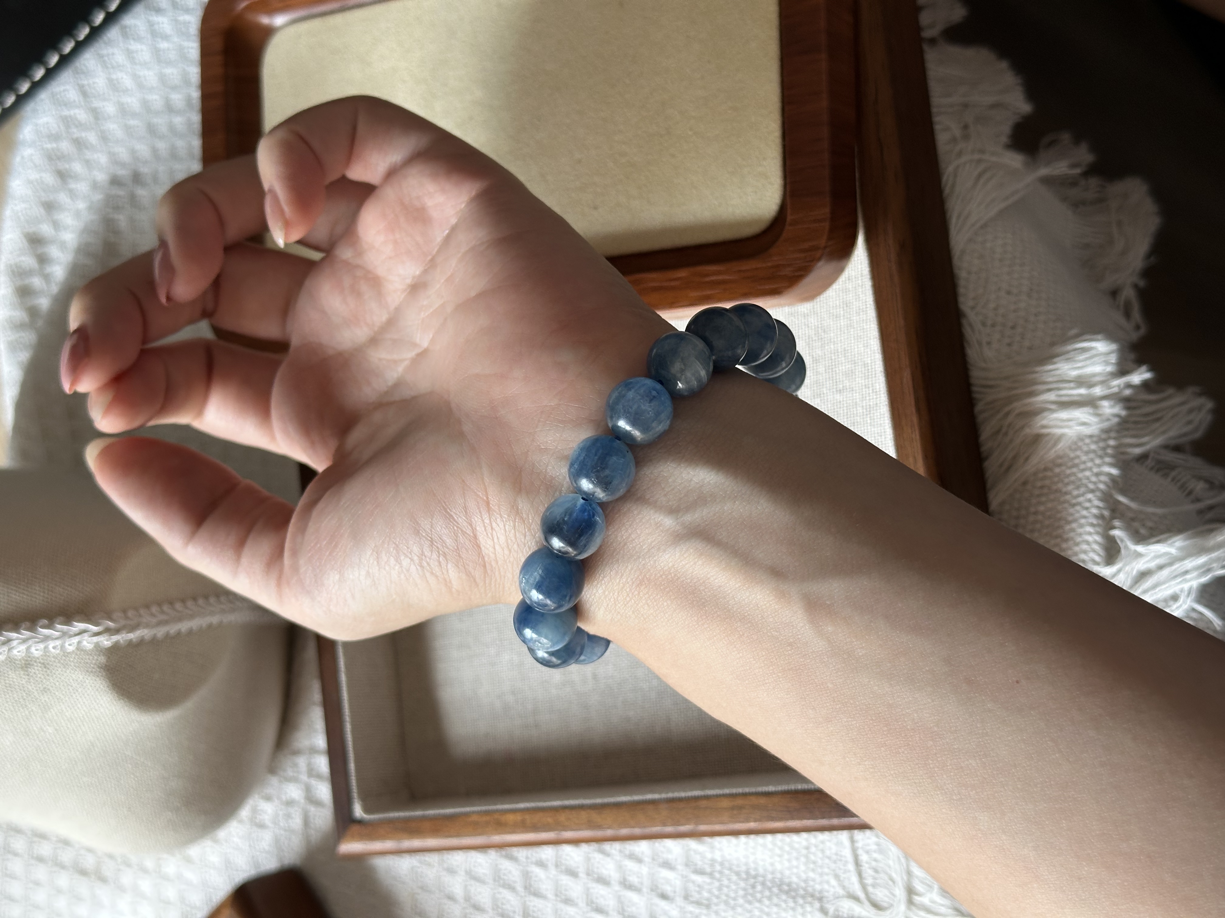 蓝晶石 ｜ Kyanite 