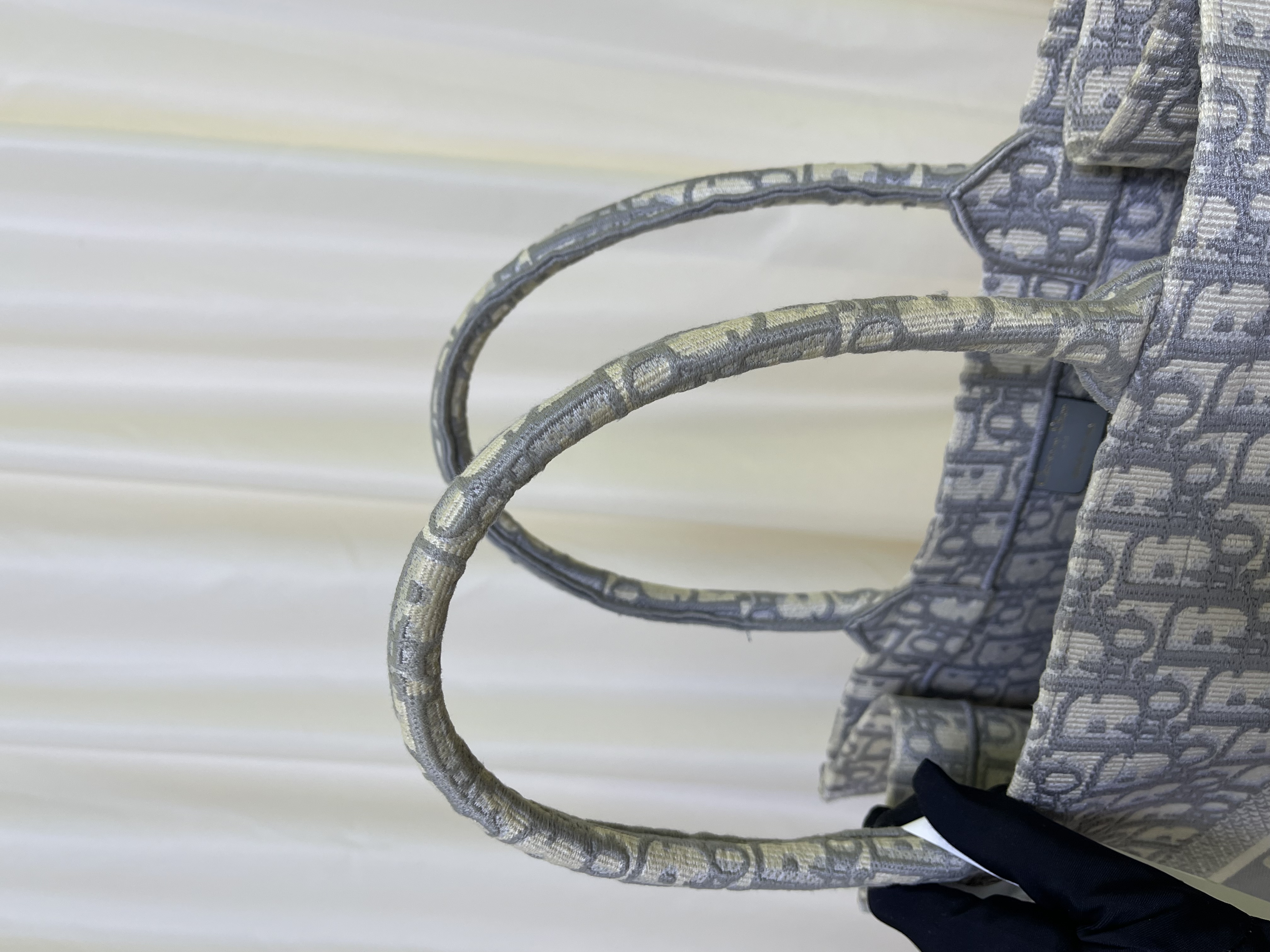 直播貨品 |  [1個-$100 2個-$300］BB18