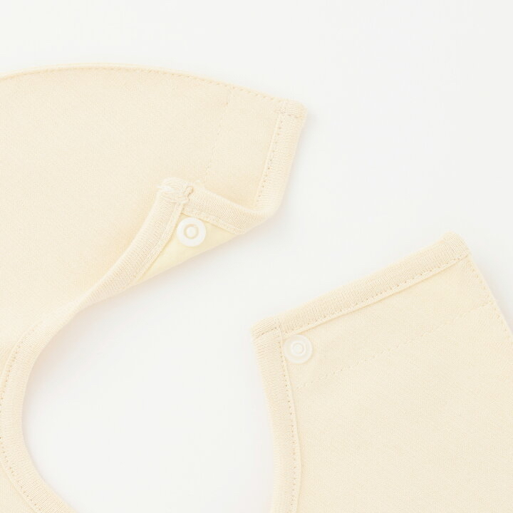 🇯🇵預訂 日本直送🇯🇵Petit Main x 好餓的毛毛蟲系列兩色水果刺繡貼花防水口水圍兜