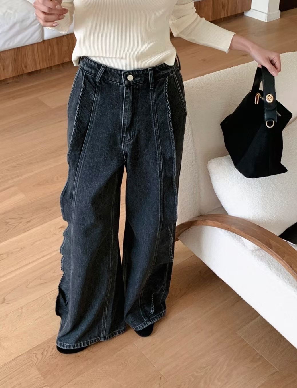 Stylish ruffle wide jeans 