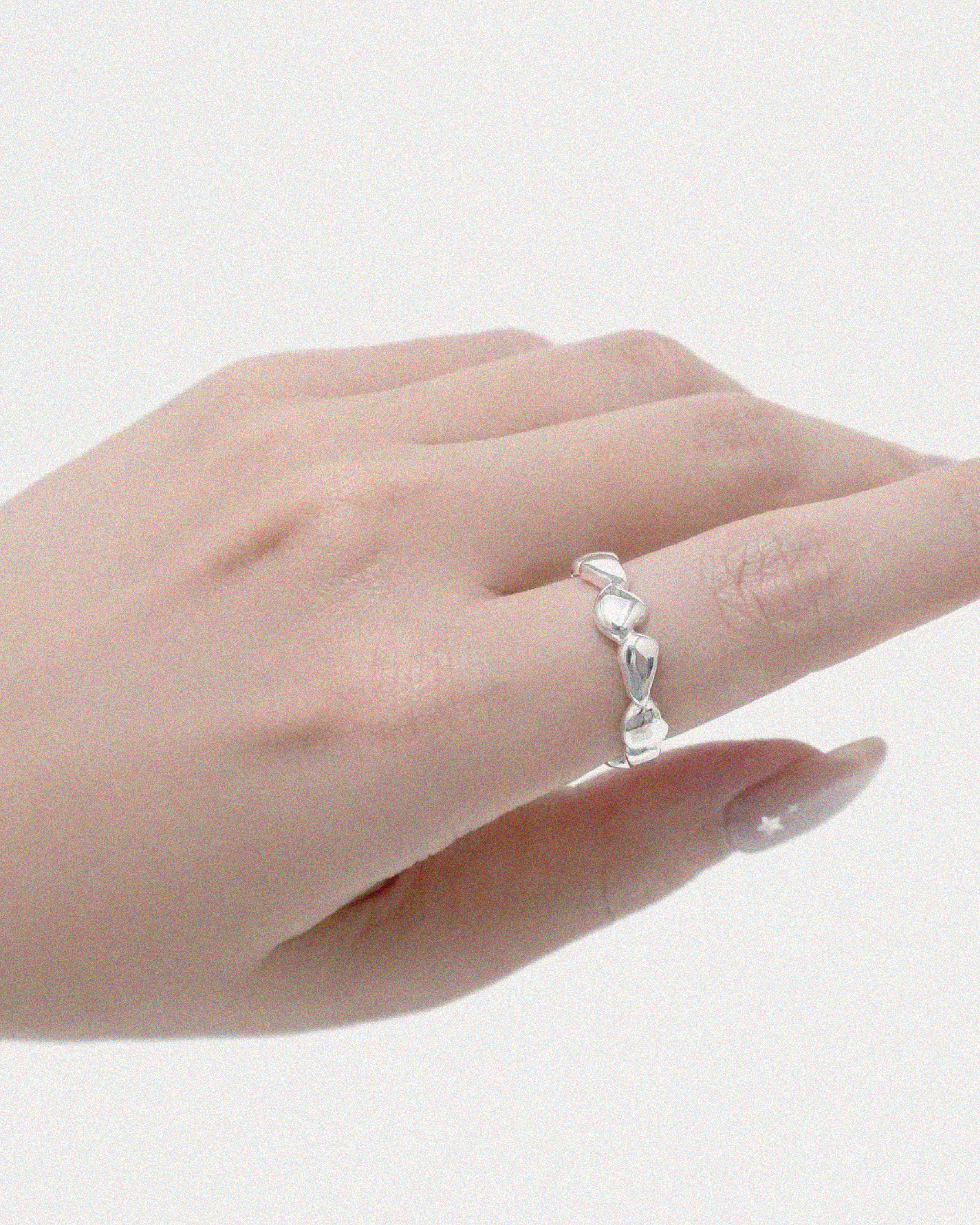 Curved Bead Ring