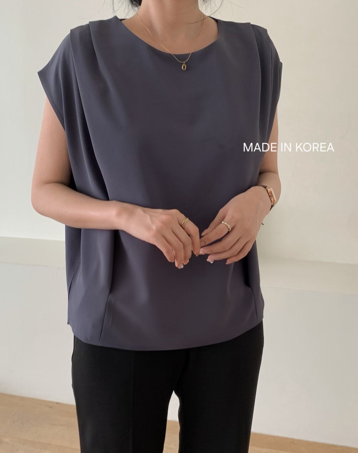 G6178 韓國🇰🇷靚料淨色打皺top