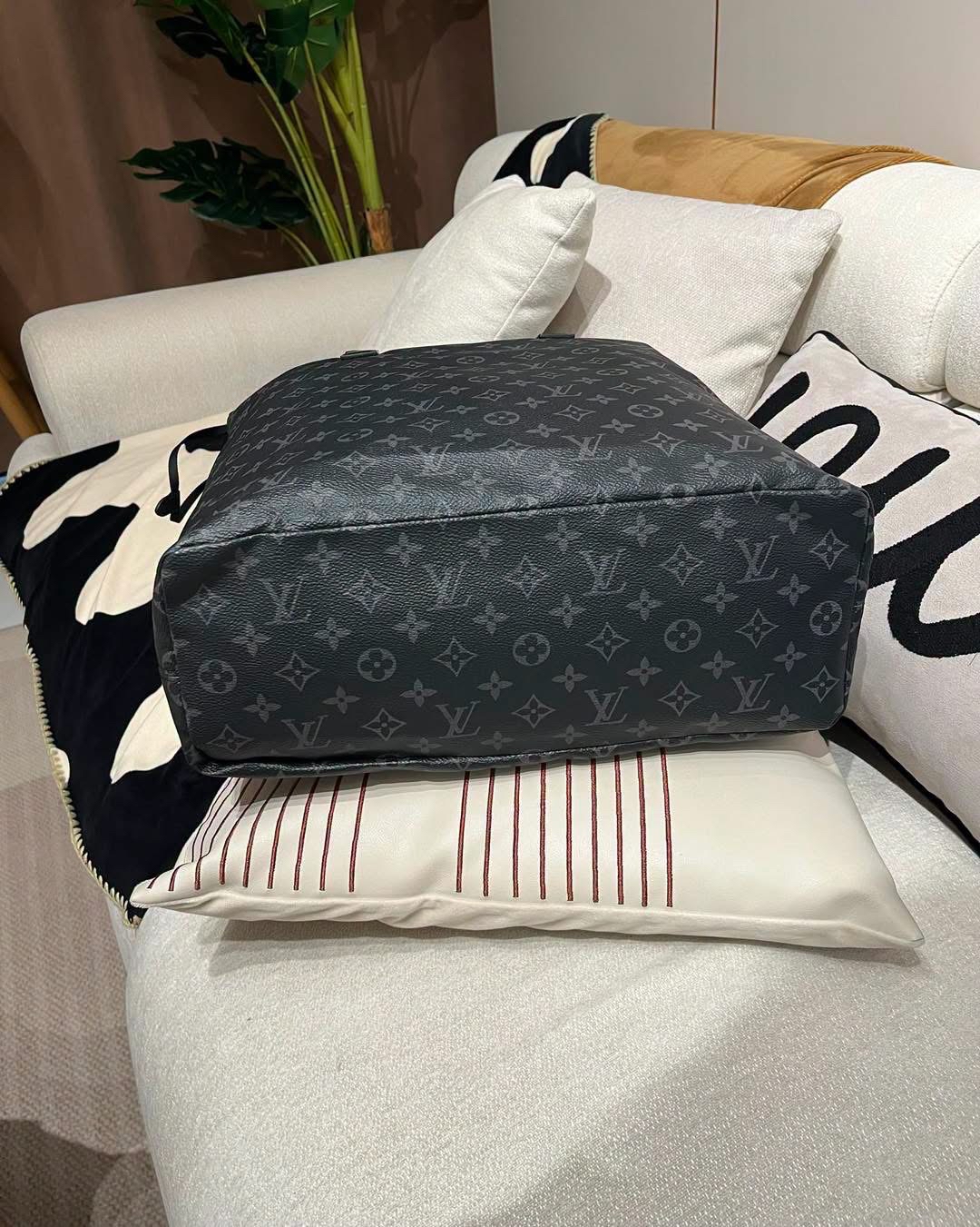 未使用品 Lv Cabas Light Tote Bag M44228 100%Authentic, Unused 未使用品 ✅NFC ✅Pouch✅Dust bag