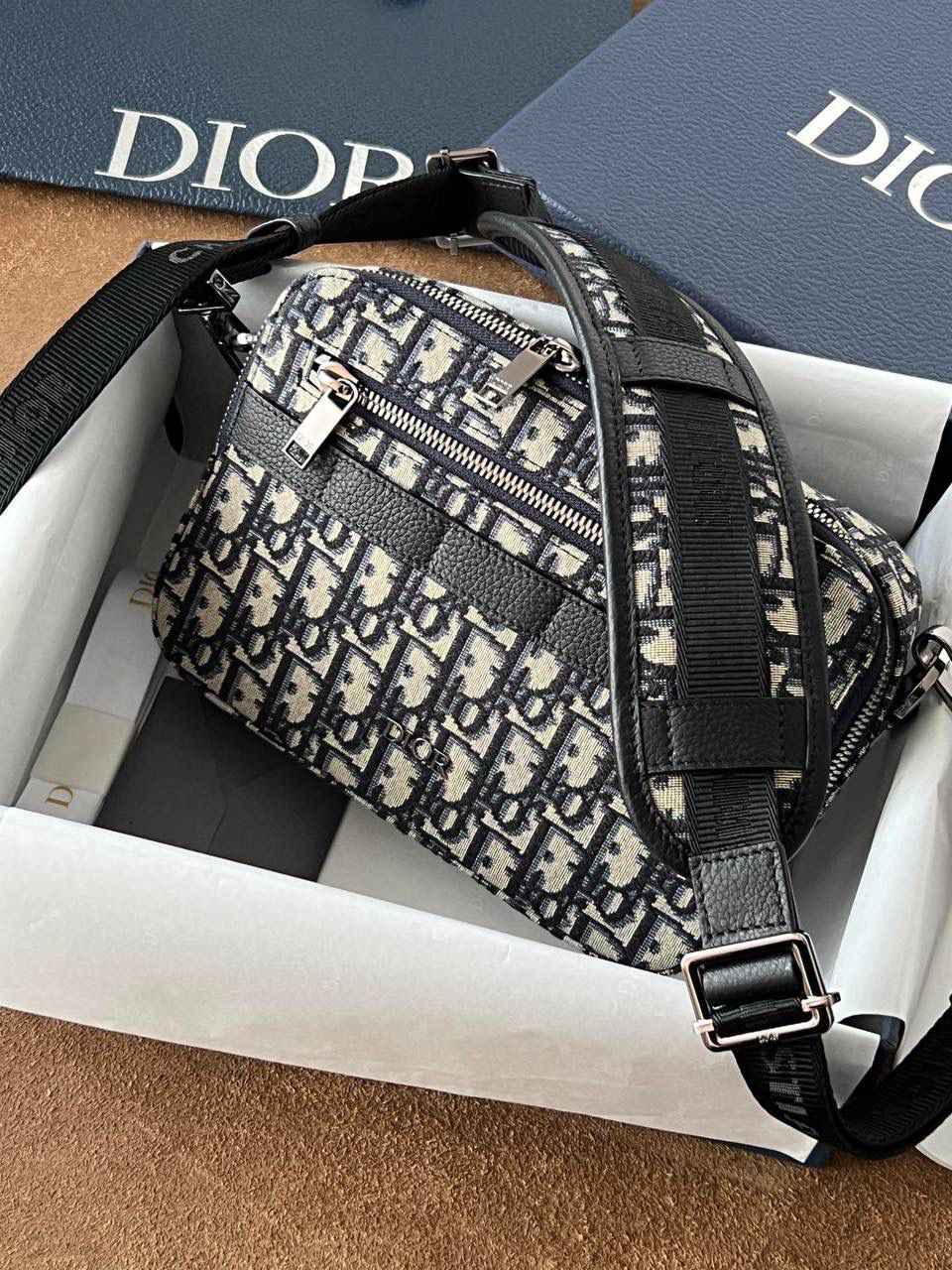 实拍 ❤️ Safari 信使包(附肩带) 米色和黑色 Oblique 印花💼