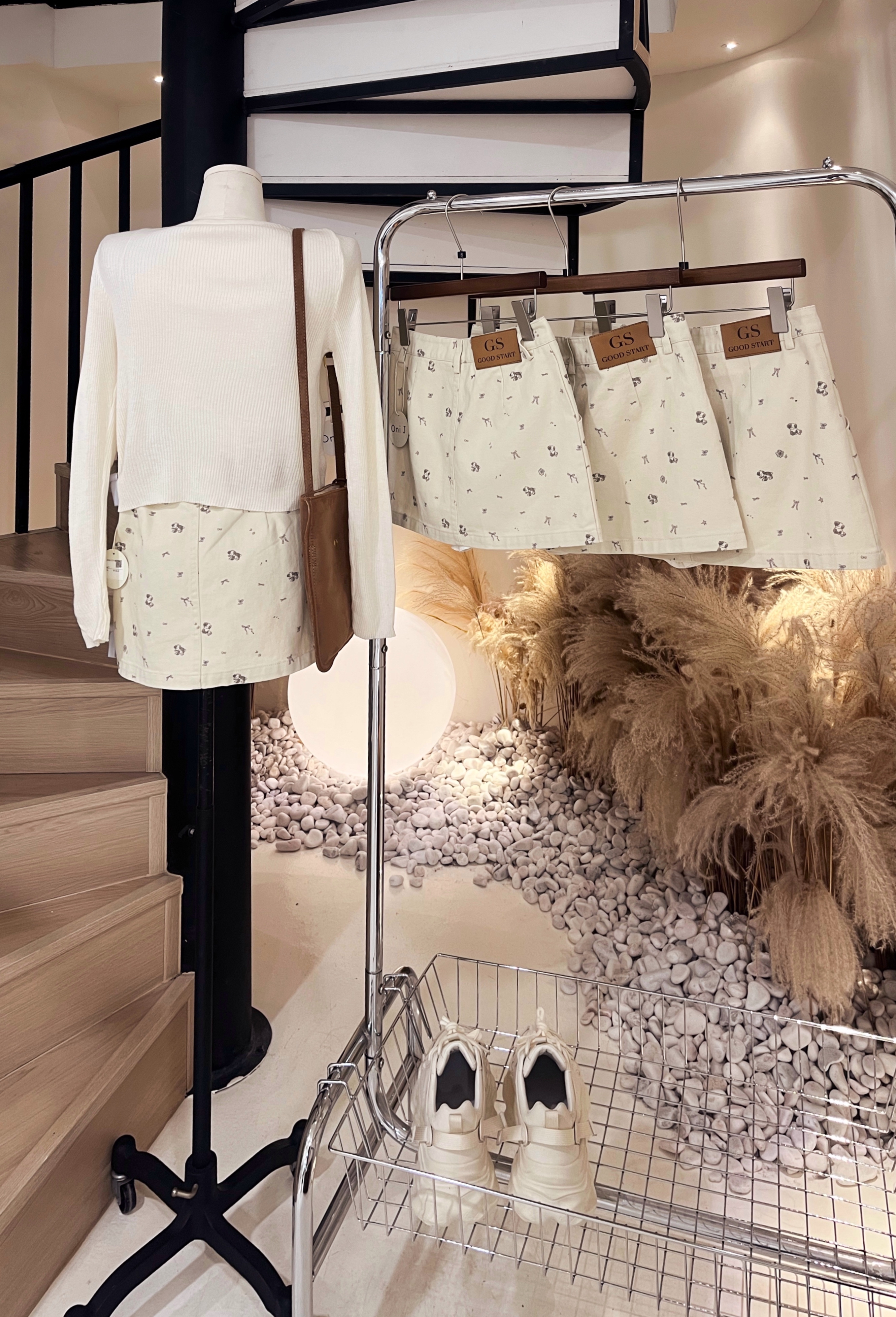 可爱狗狗牛仔半裙