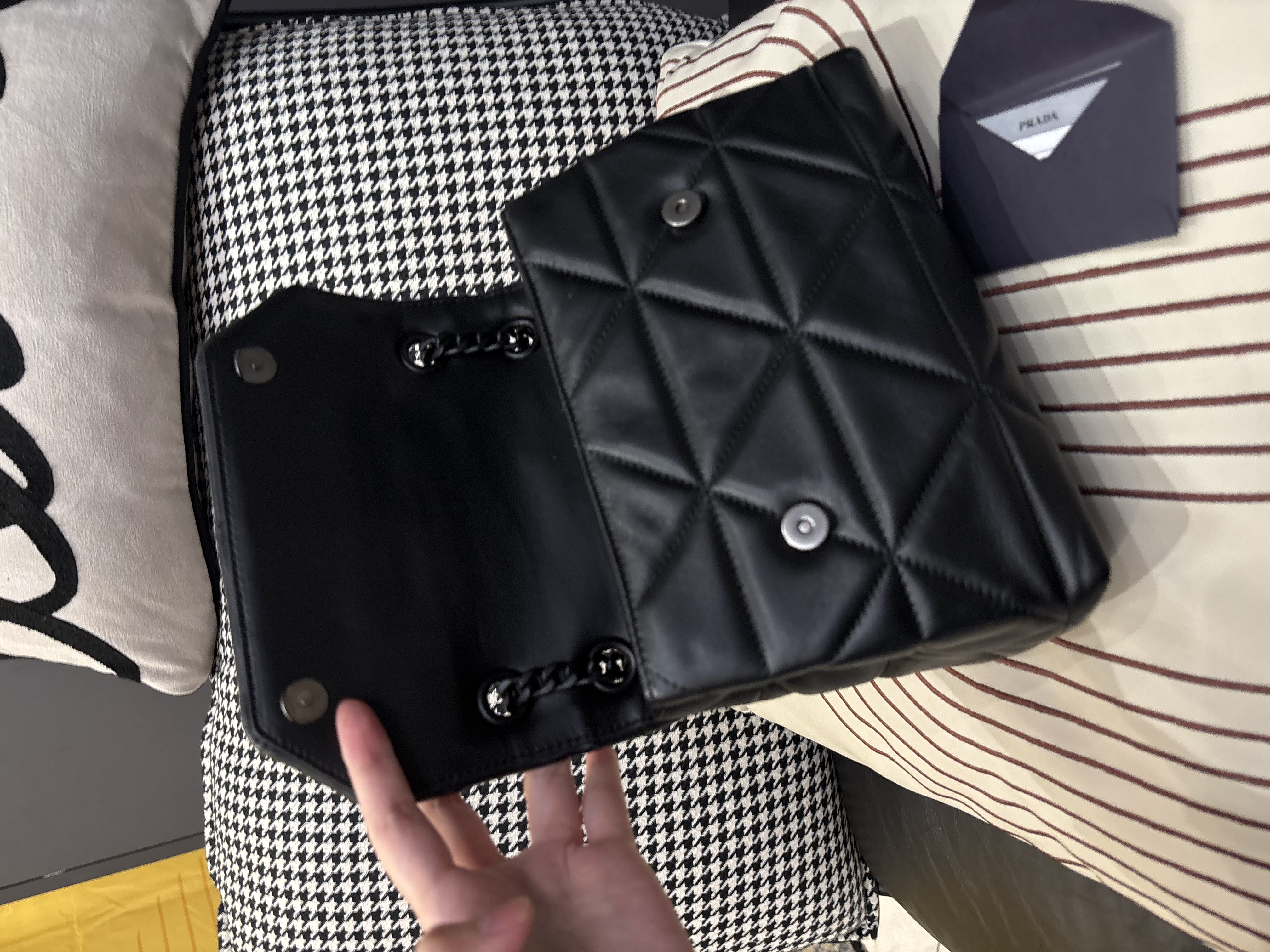 Pravda so black flap 98%new 