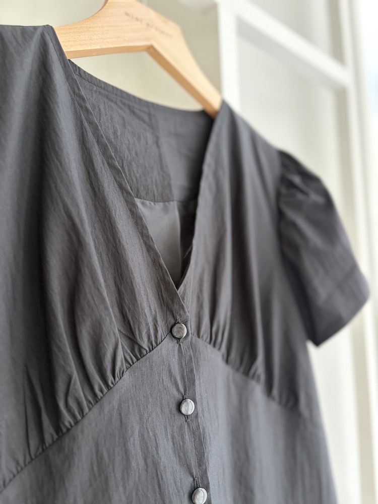Airy Button Front Long Dress (Black)