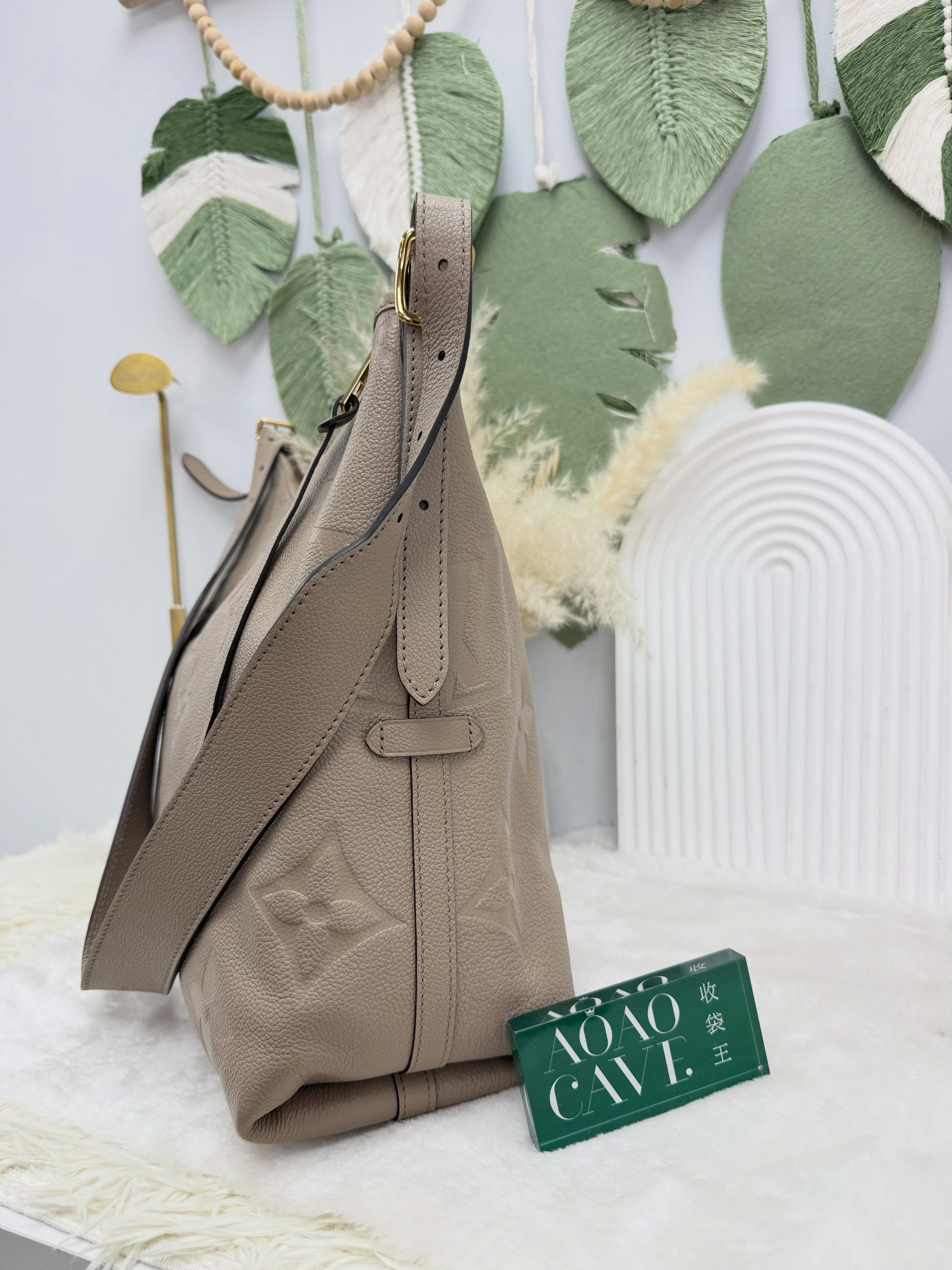 LV💼PRE OWNED 🛍️Carryall大象灰 大size 晶片款 有塵袋 🖤