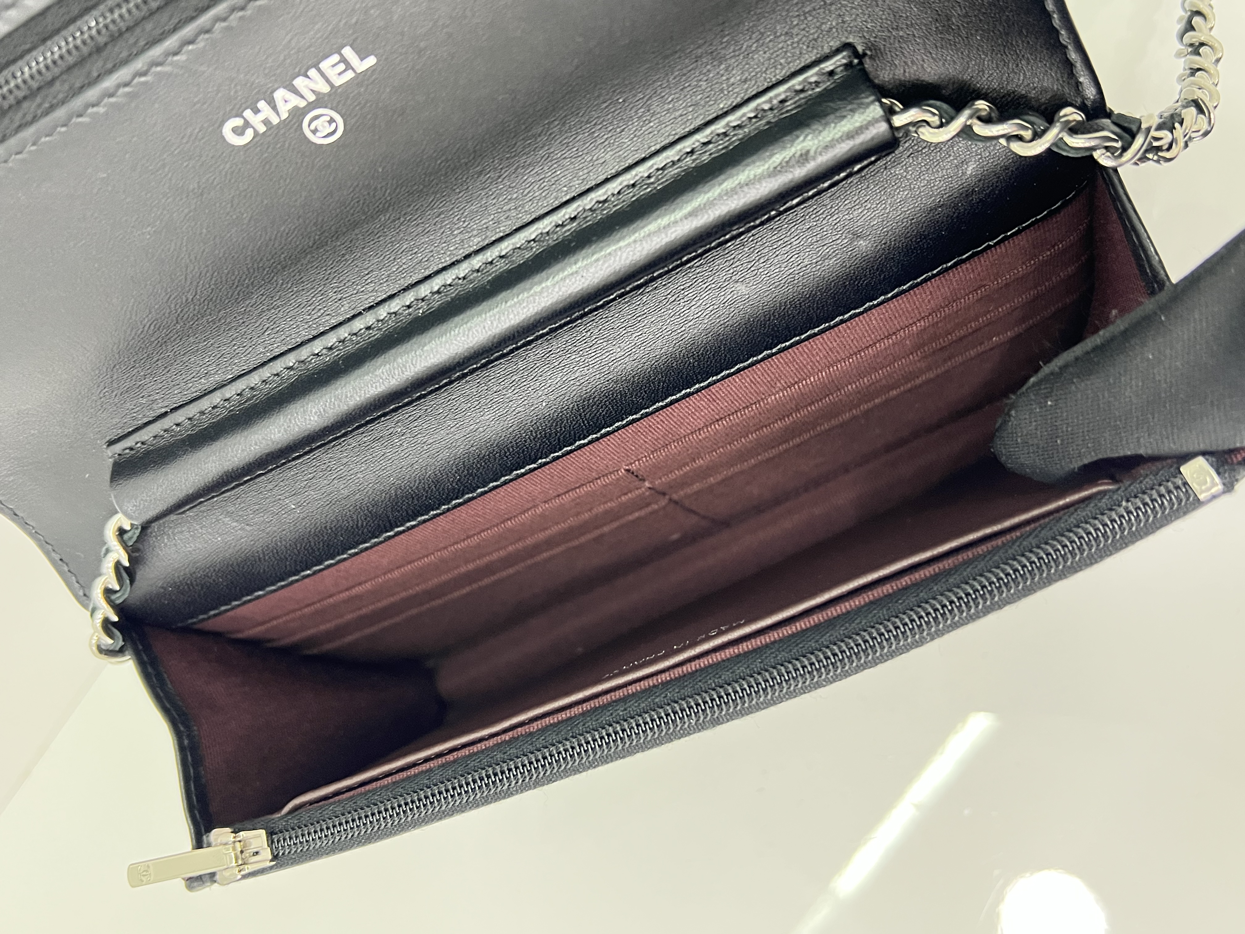 直播貨品 |  [1個-$100 2個-$300］ EE08