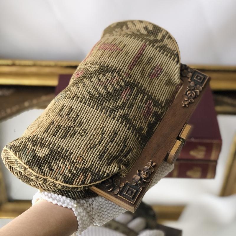 Antique Collectible Turn of Century Tapestry Bag with Rose Craved Wooden Frame and Back Handle (MT666)