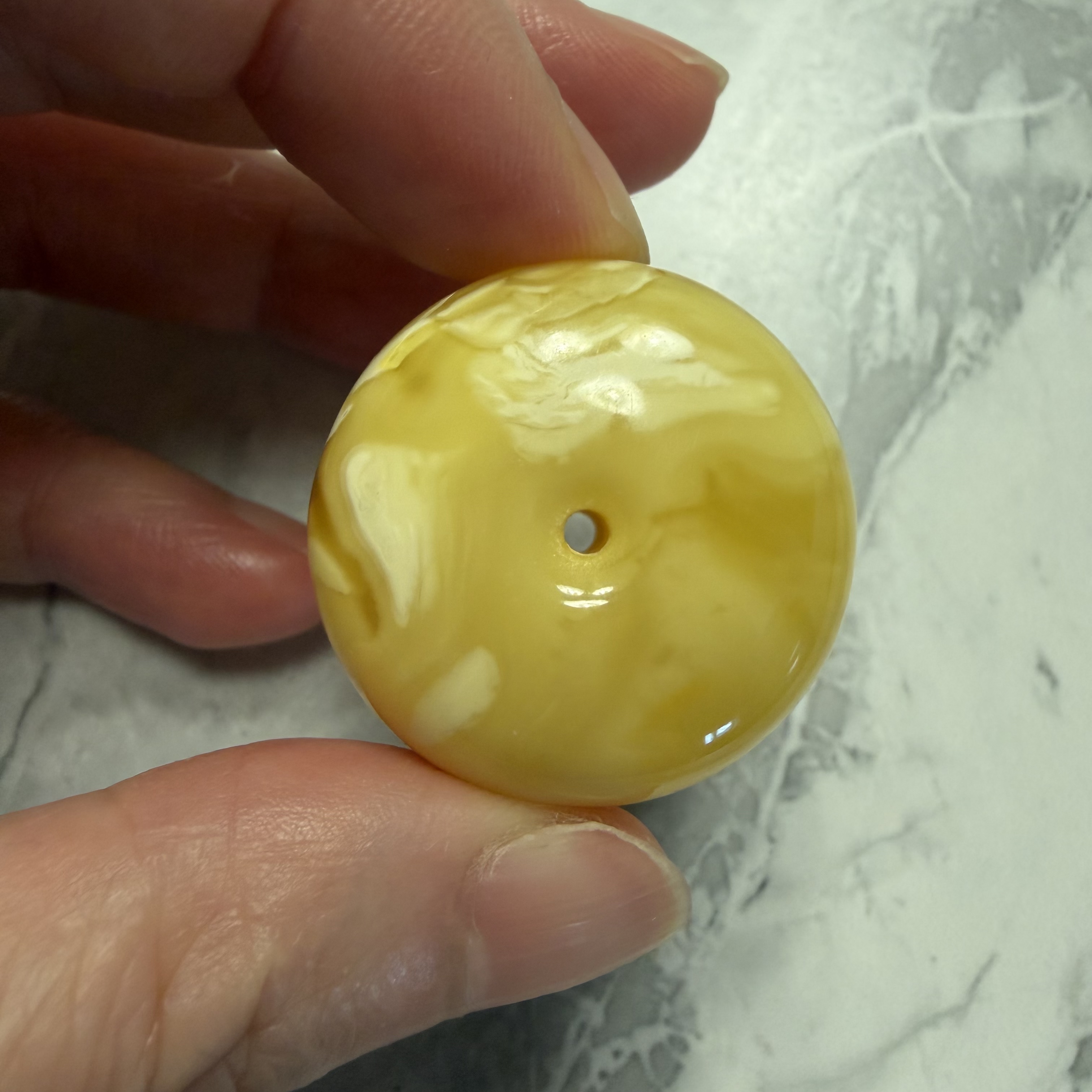 ［閉店一口價］波羅的海金瓷白平安扣