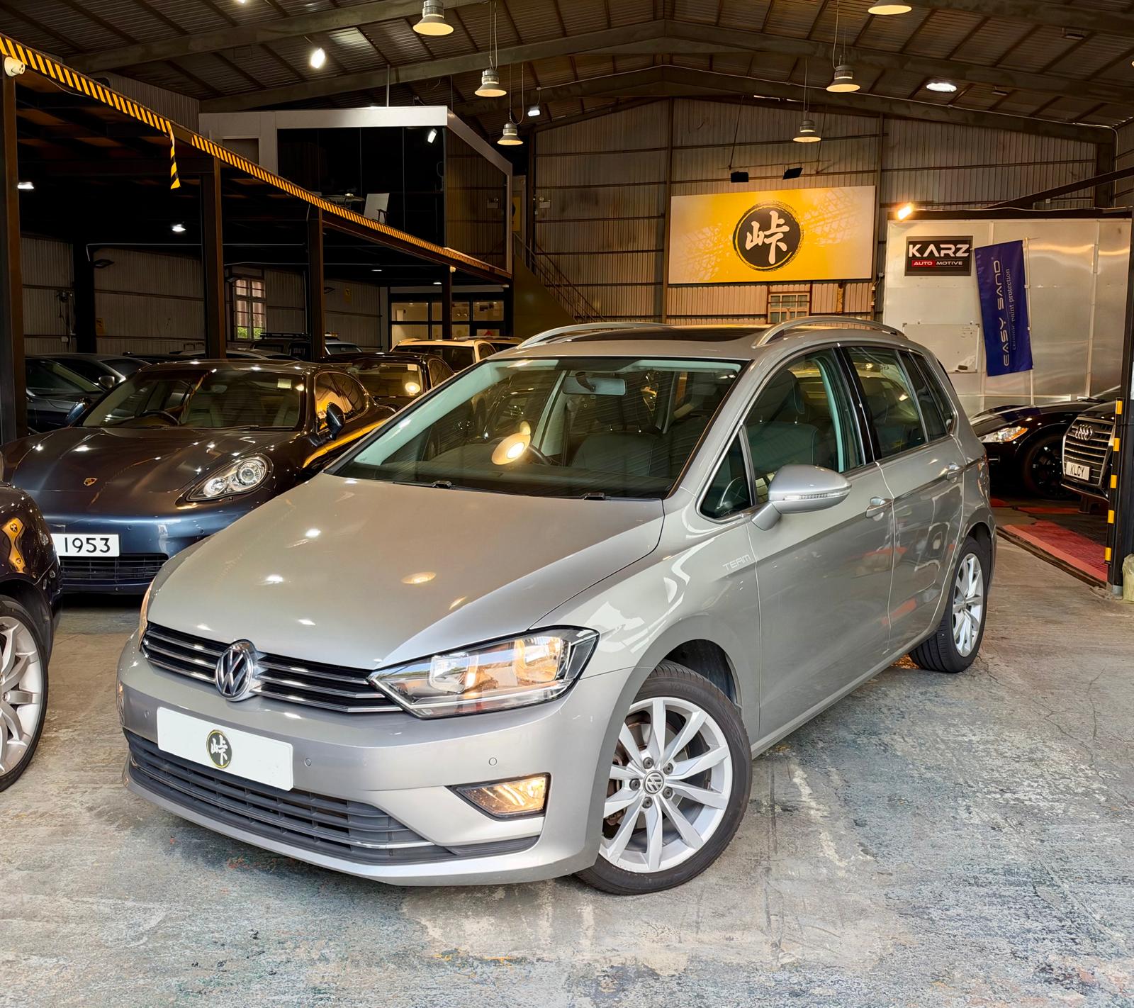 Volkswagen Golf Sportsvan 230 TSI 2017