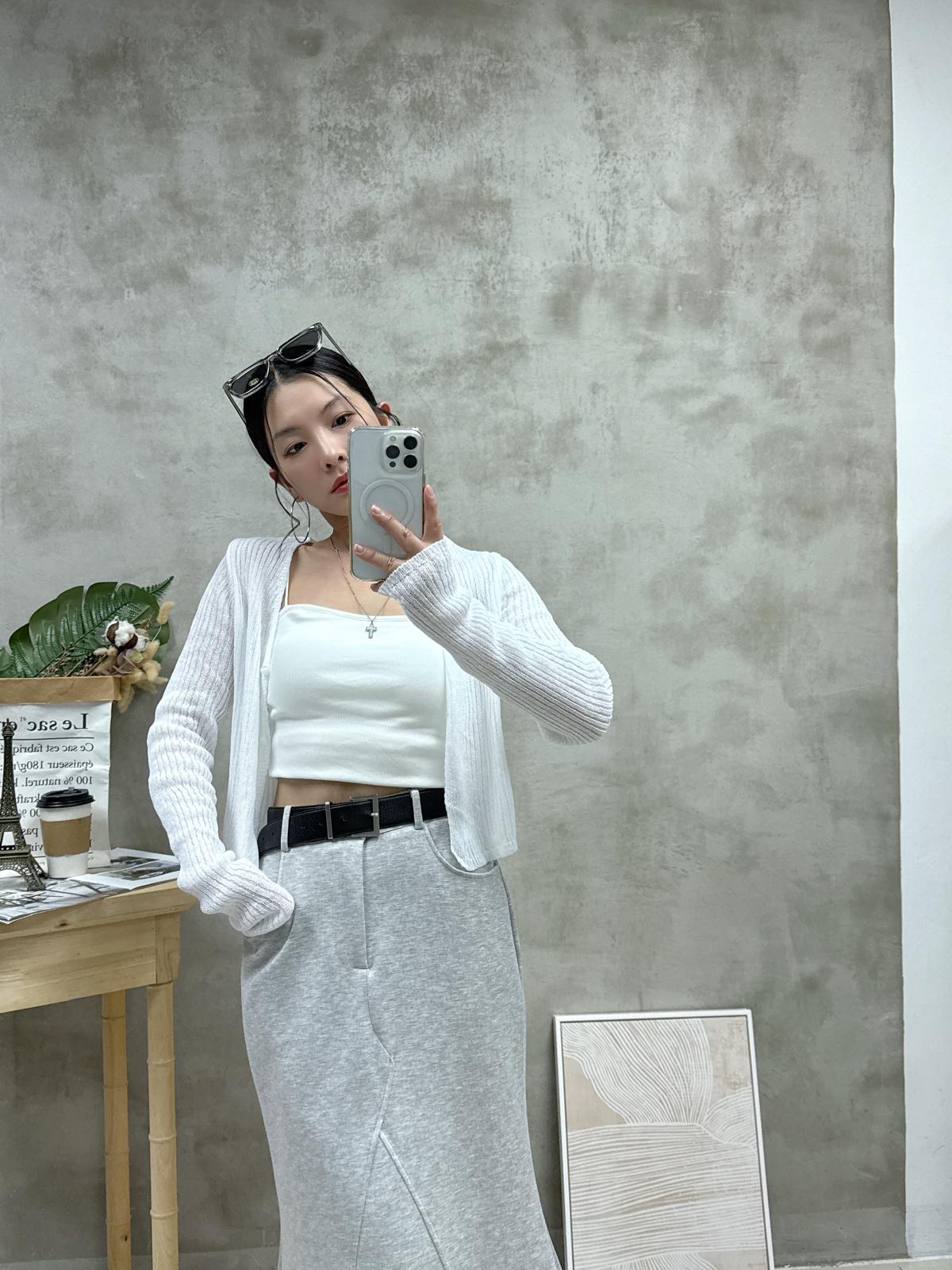 G16 暗紋心型領Bra top